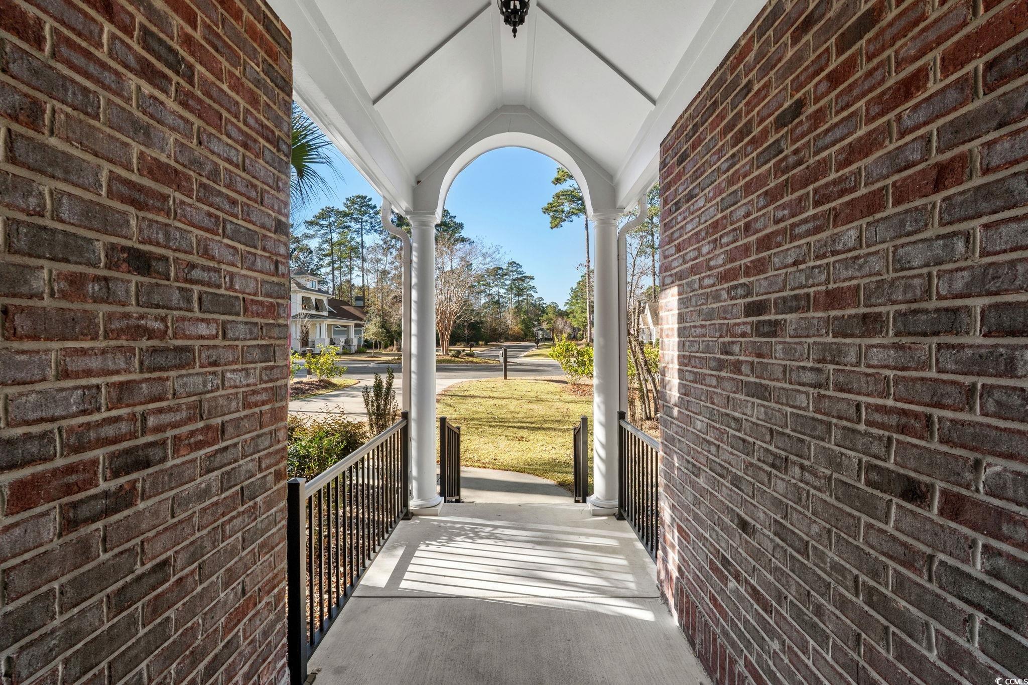 653 Whispering Pines Ct.