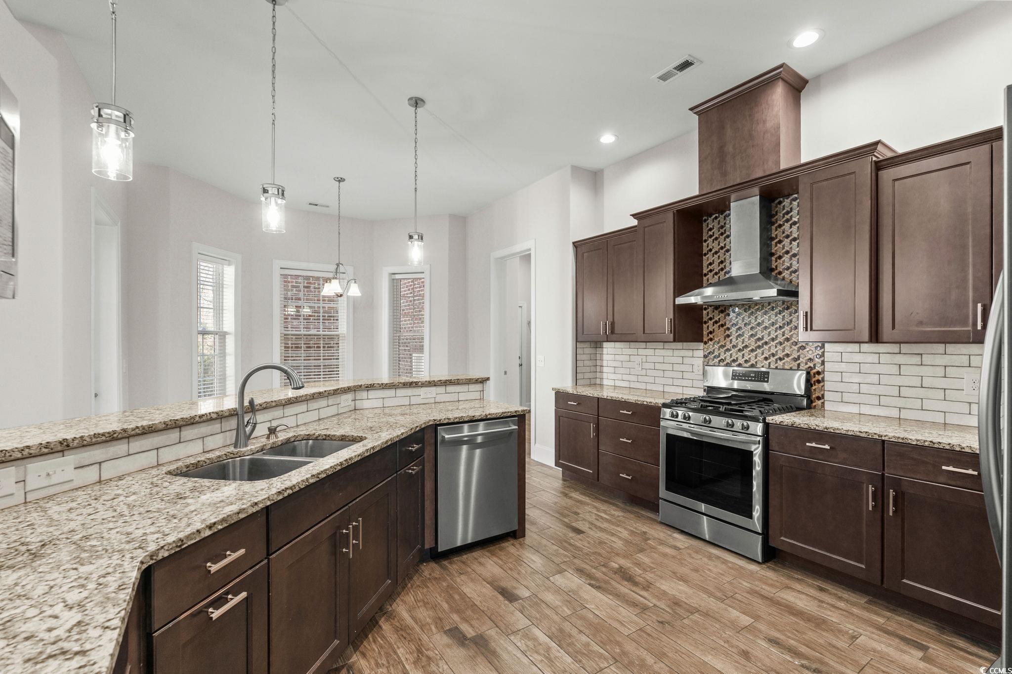 653 Whispering Pines Ct.