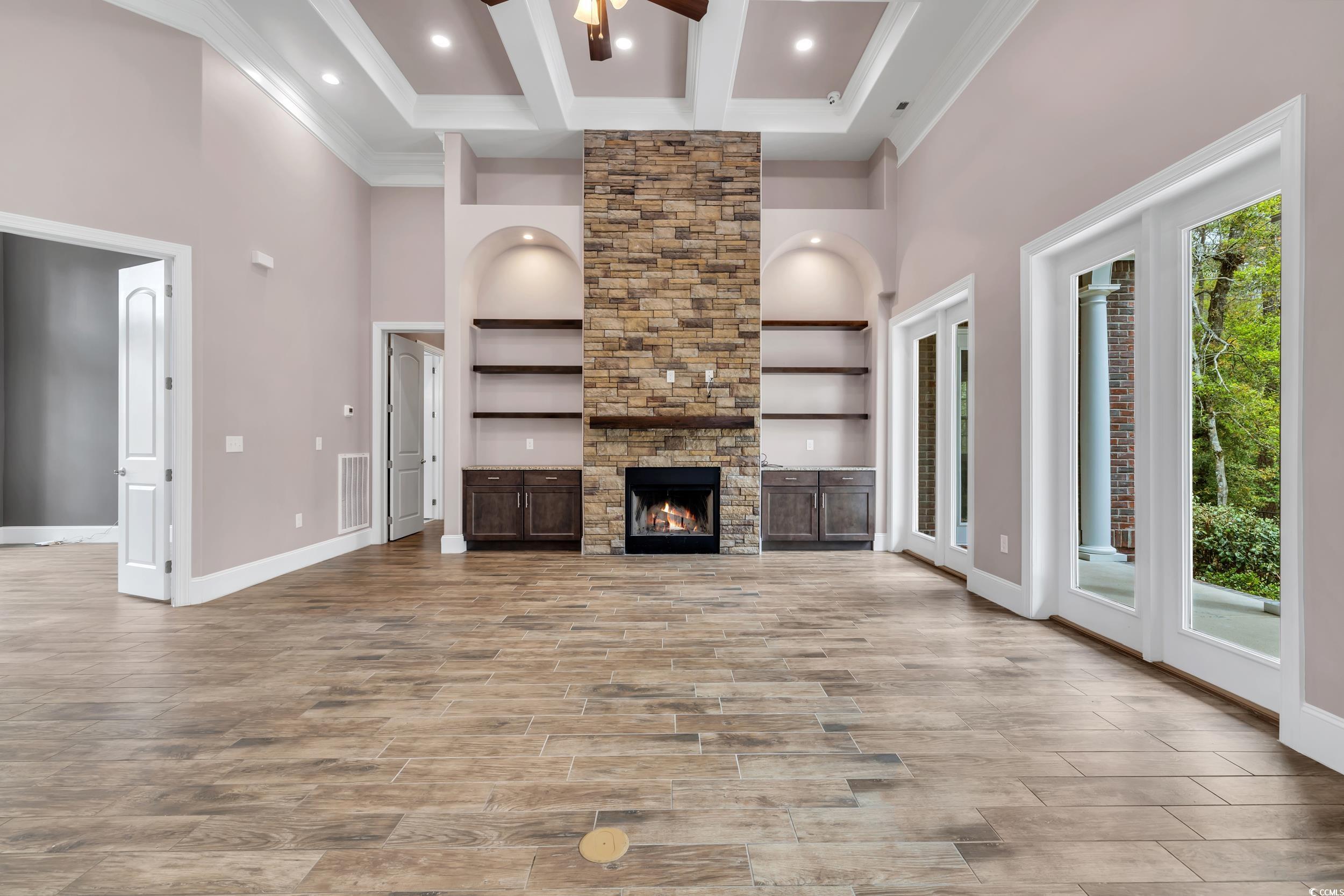 653 Whispering Pines Ct.