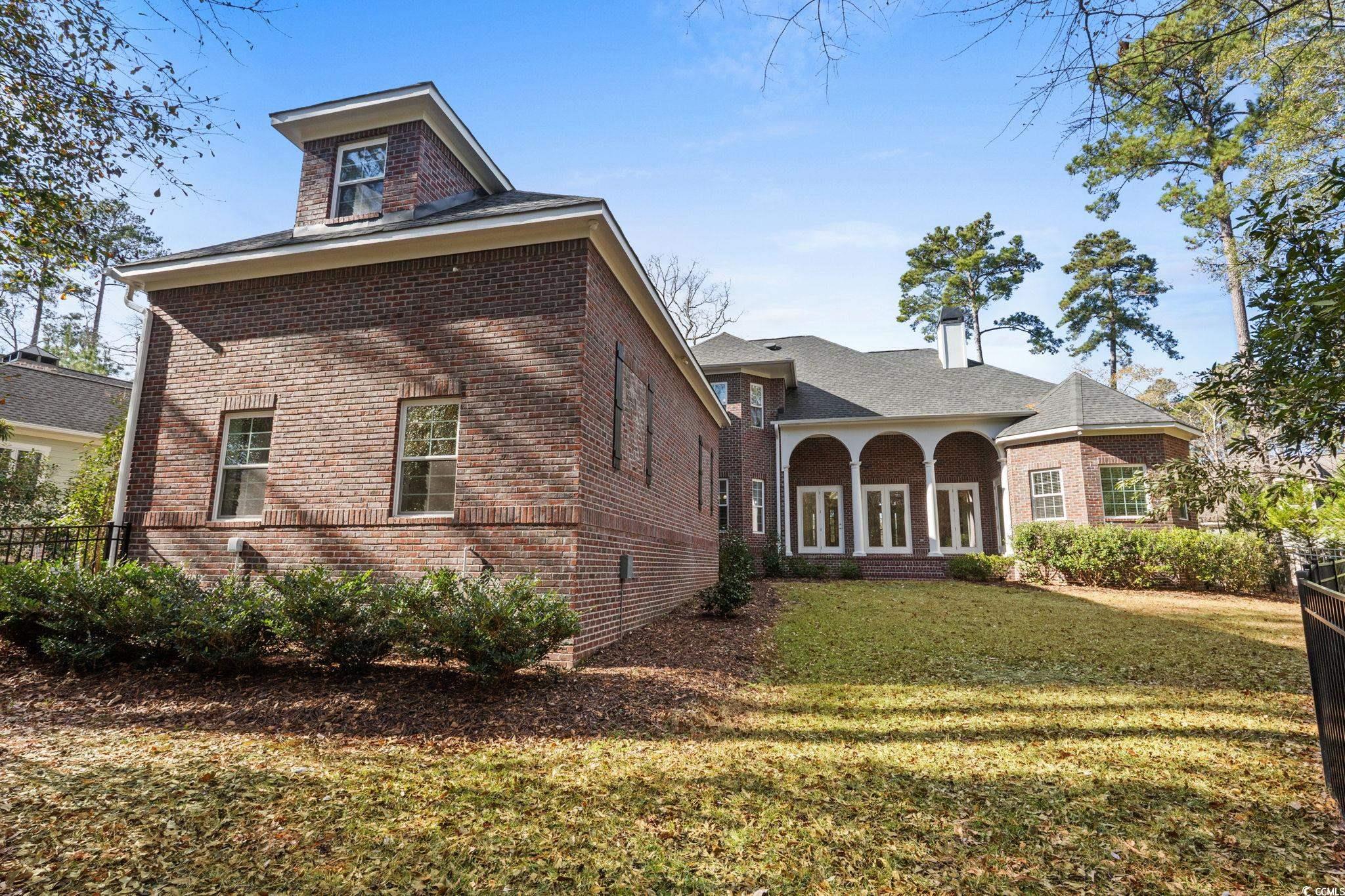 653 Whispering Pines Ct.