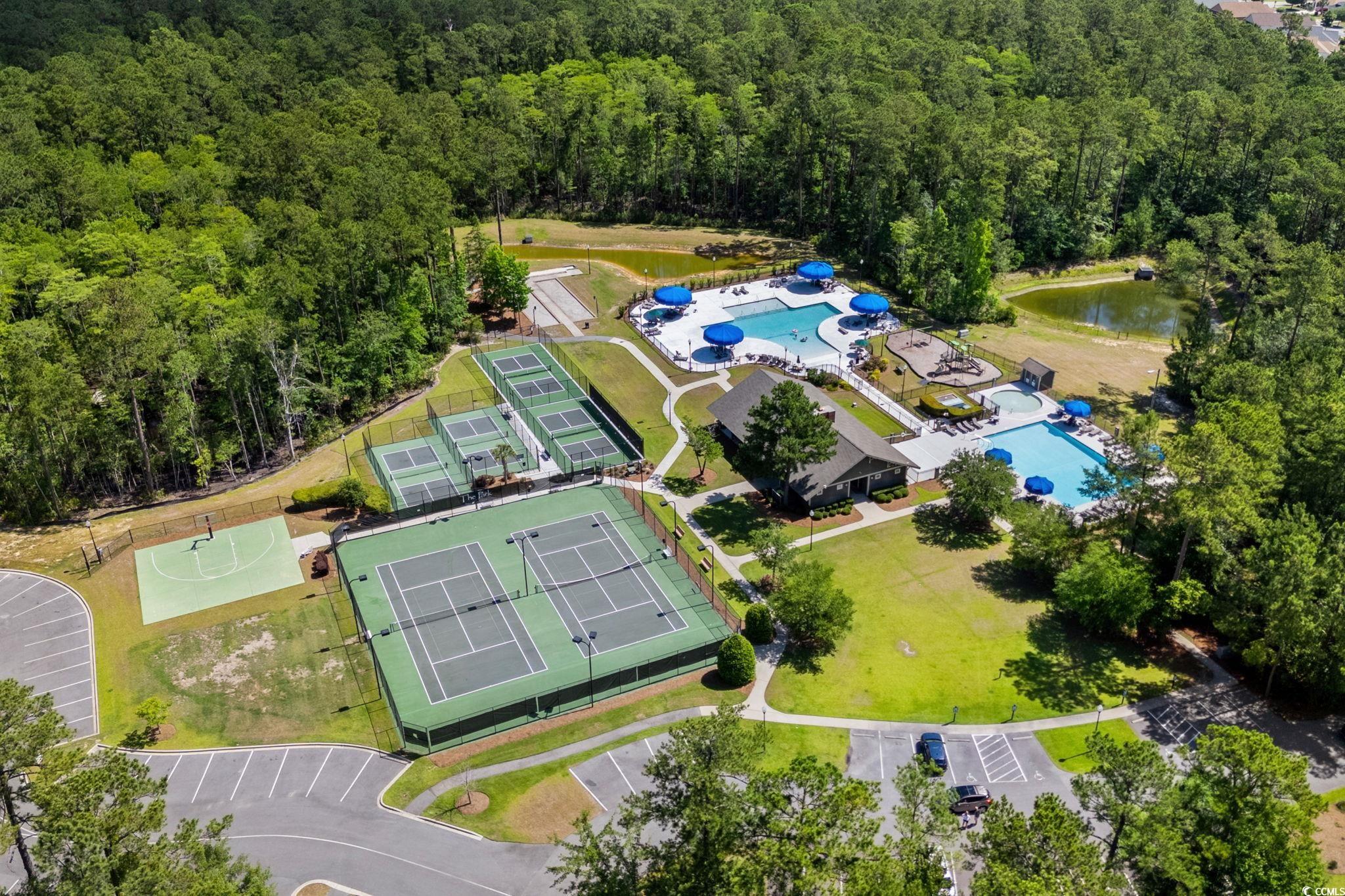 653 Whispering Pines Ct.