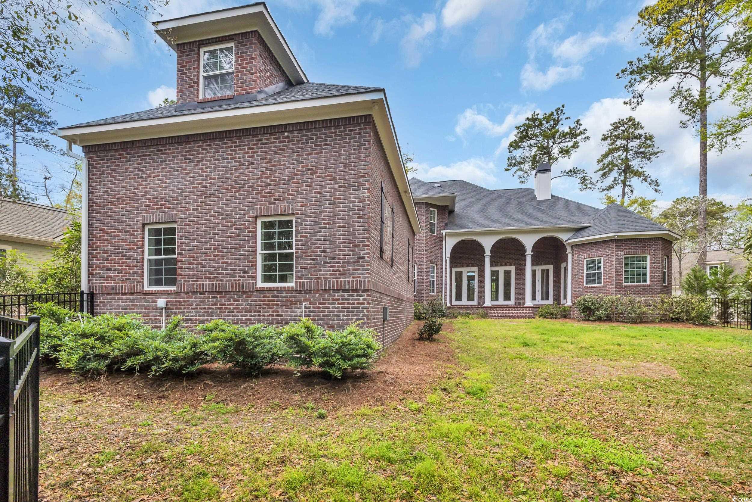 653 Whispering Pines Ct.