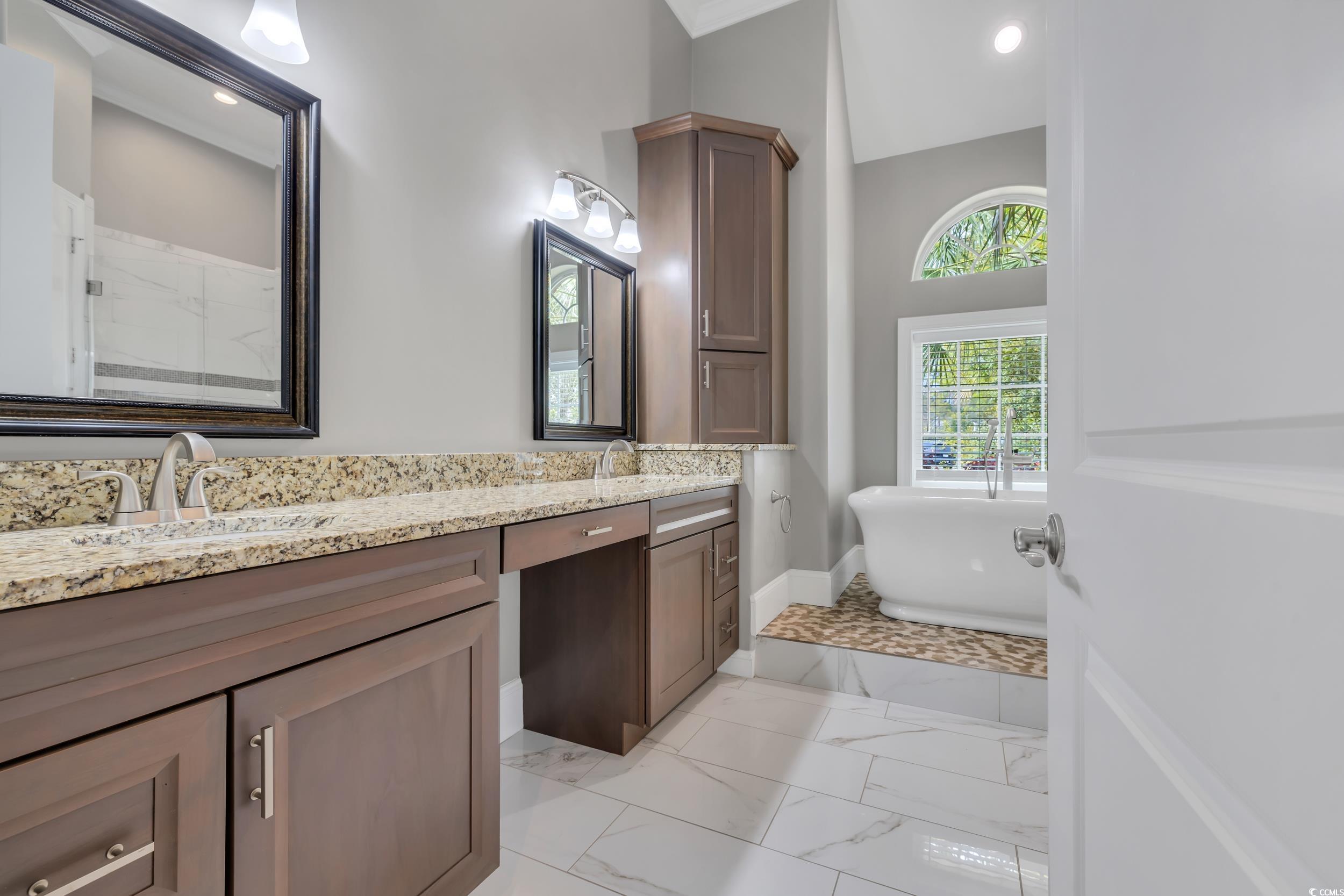 653 Whispering Pines Ct.