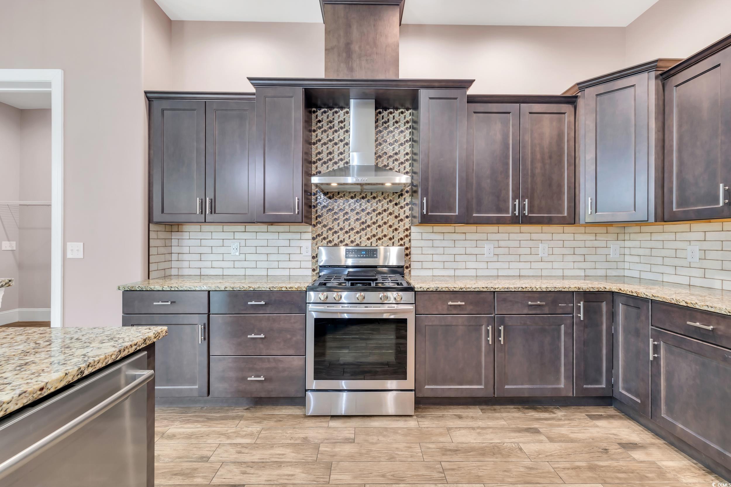 653 Whispering Pines Ct.