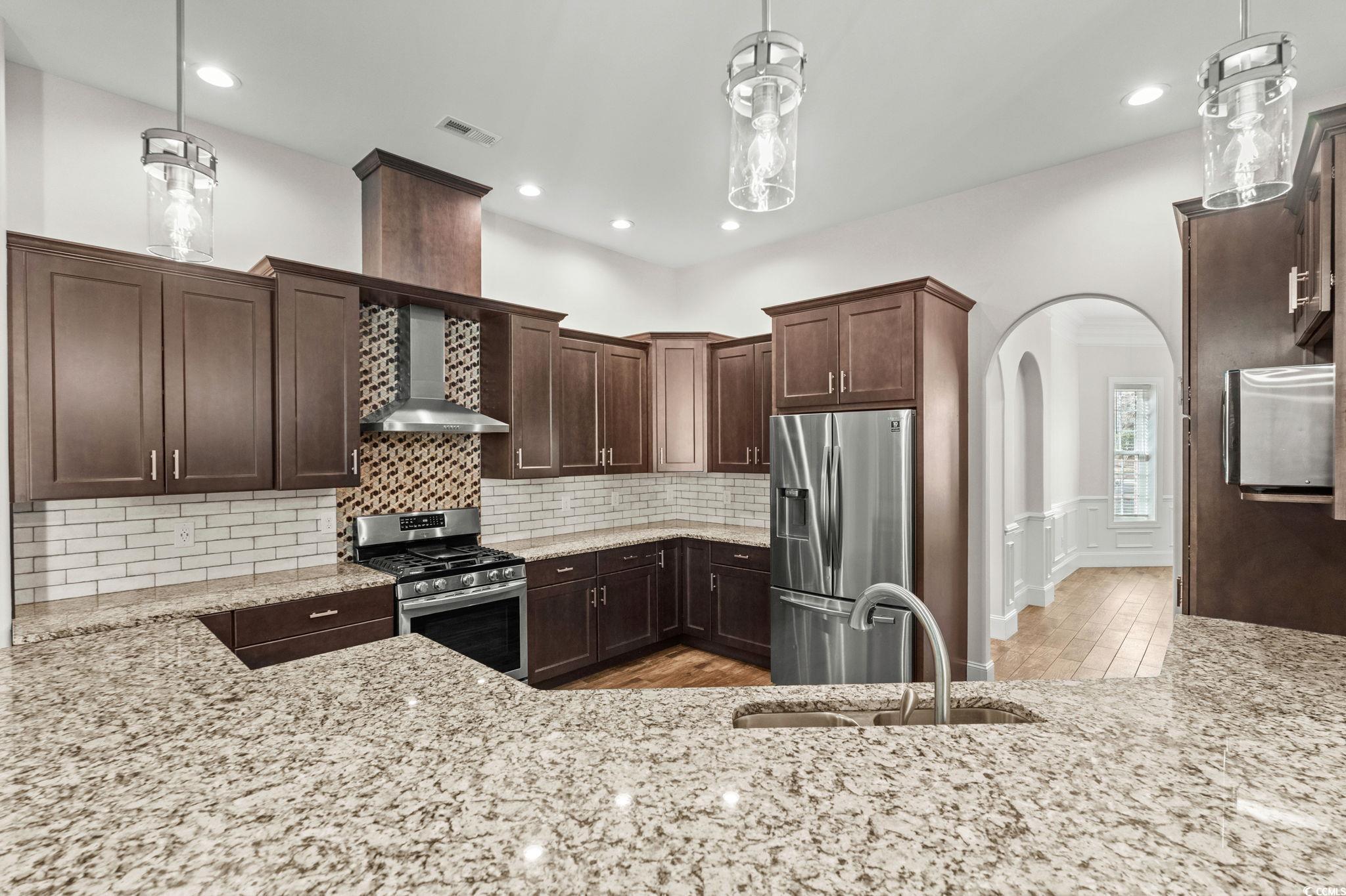 653 Whispering Pines Ct.