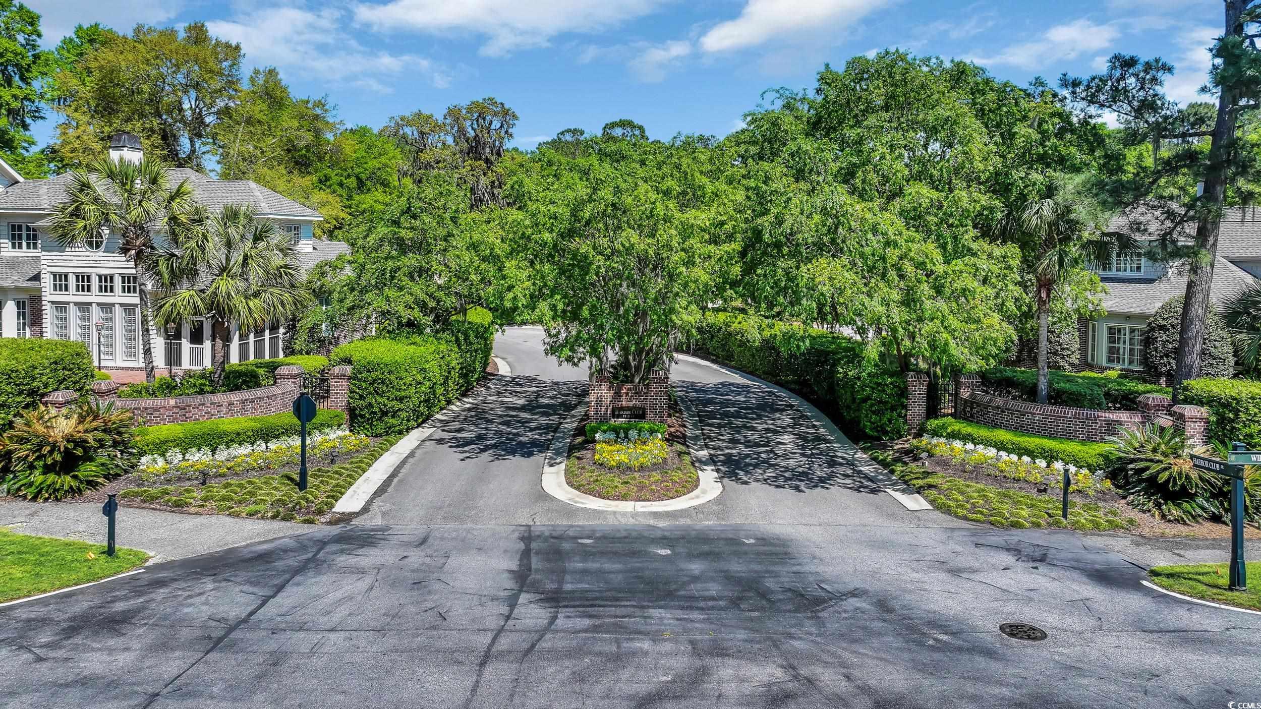 115 Harbor Club Dr. Unit: 4A