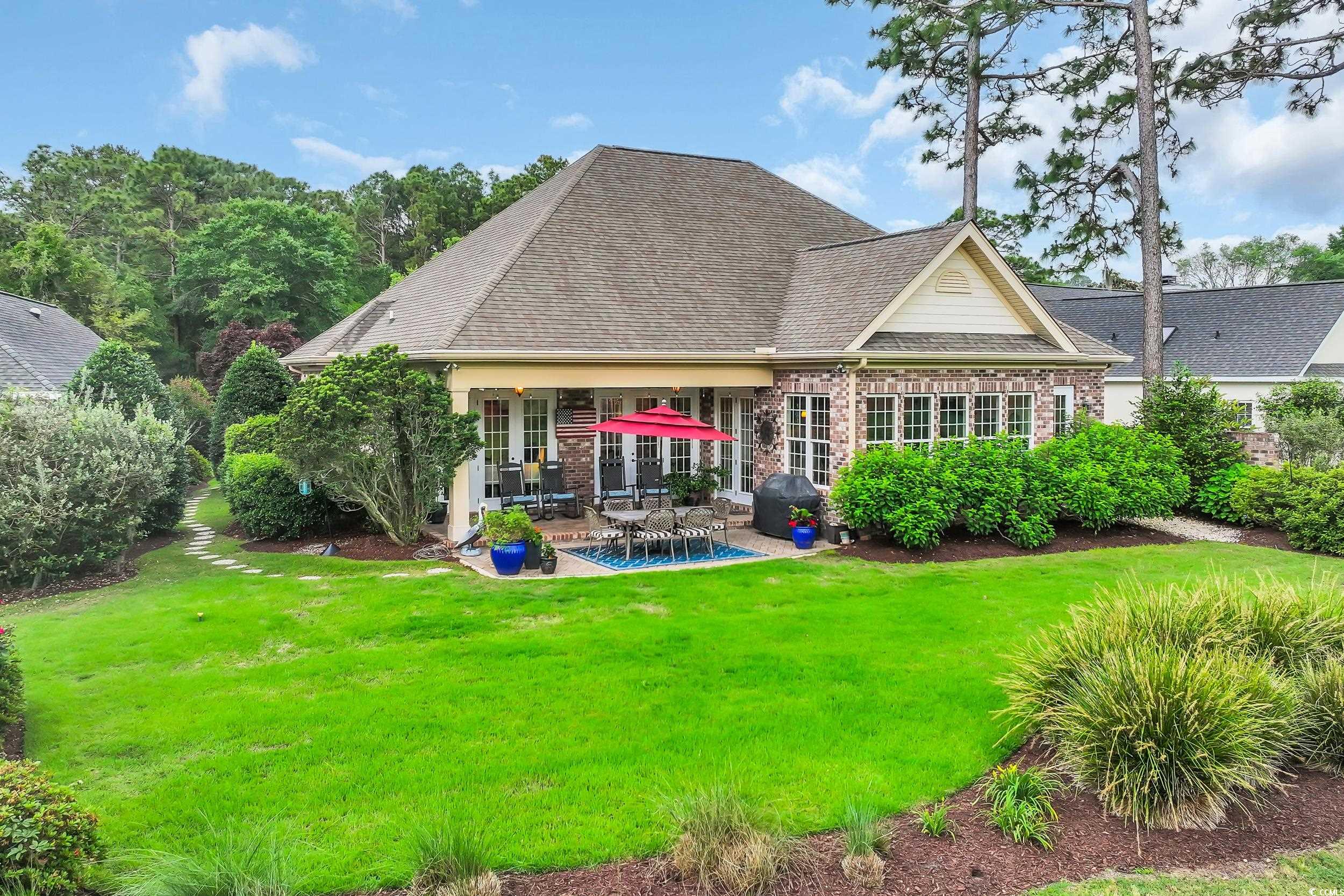 290 Dornoch Dr.