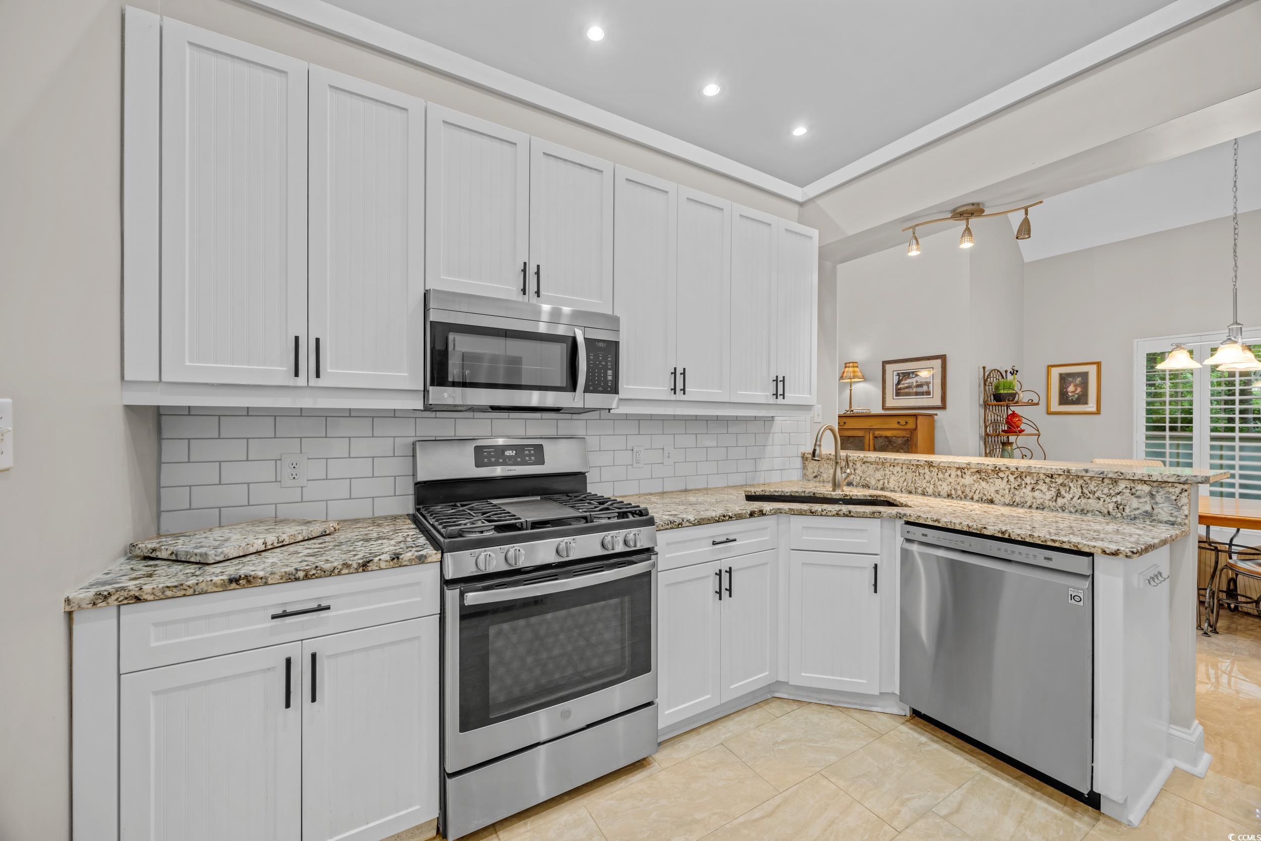 15 Cherbourg Ct.