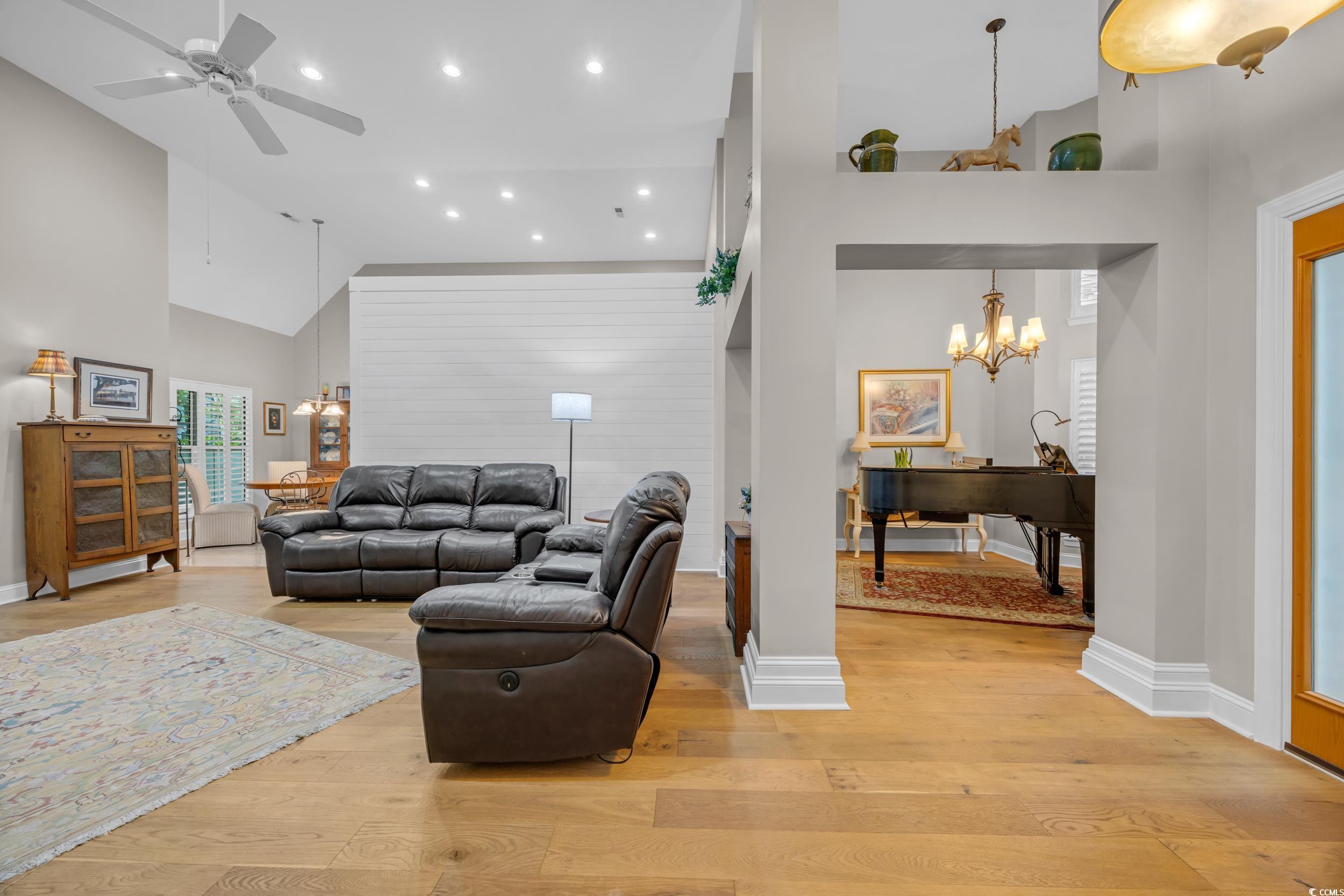 15 Cherbourg Ct.