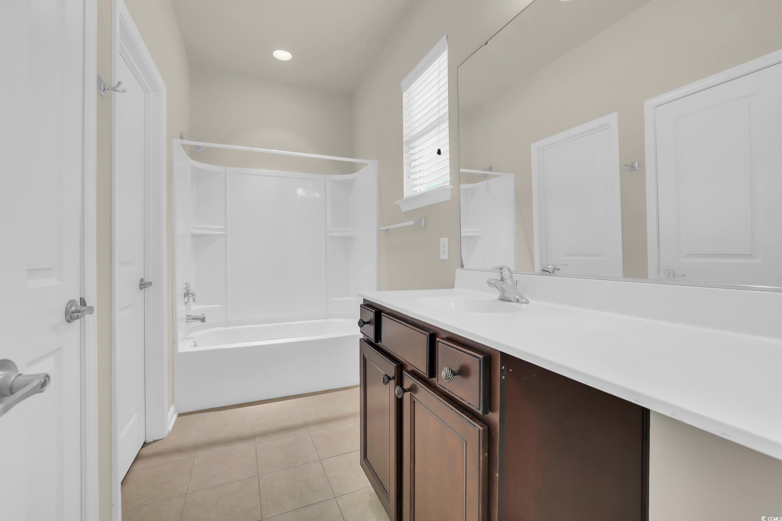 9 Grovecrest Dr.