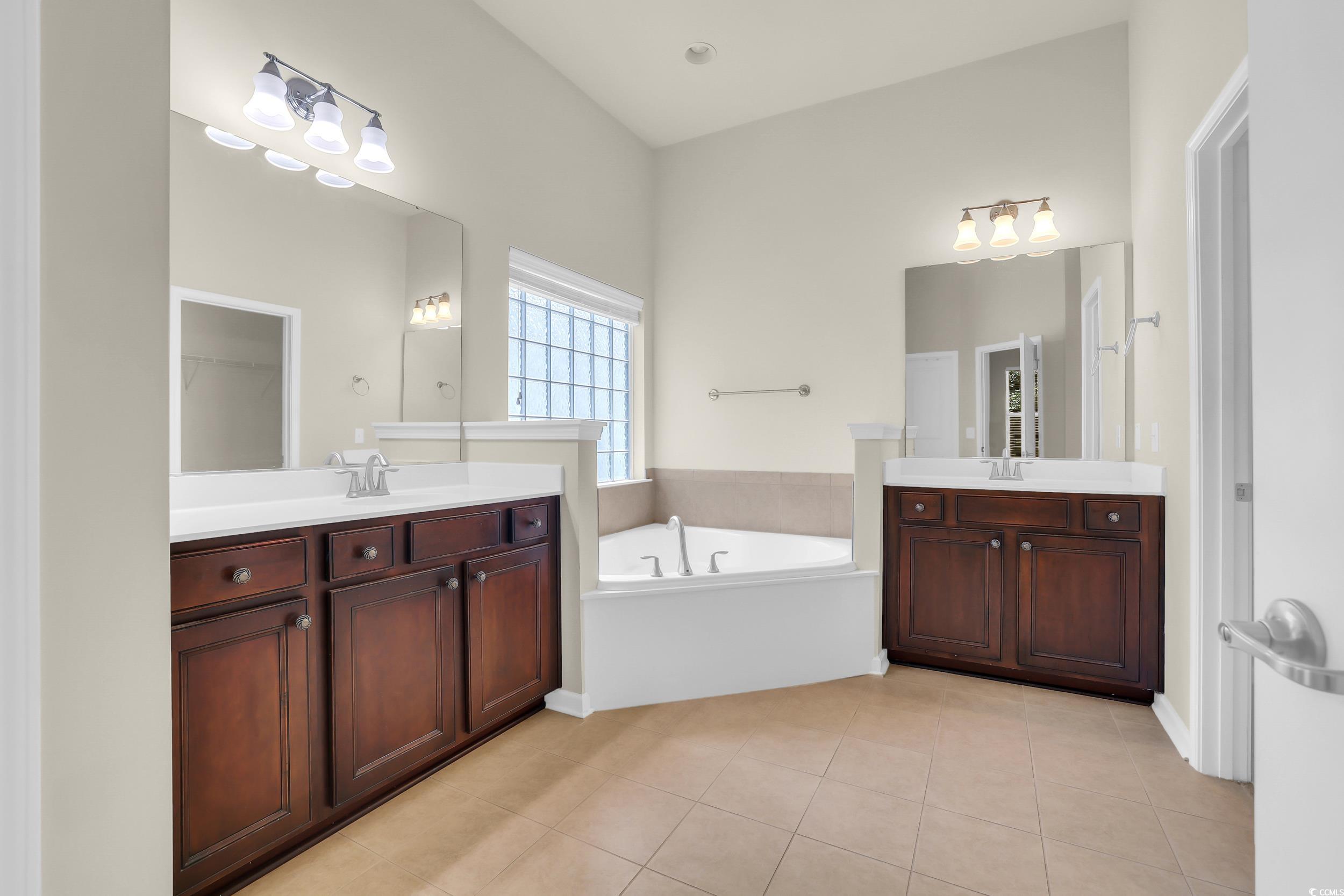 9 Grovecrest Dr.