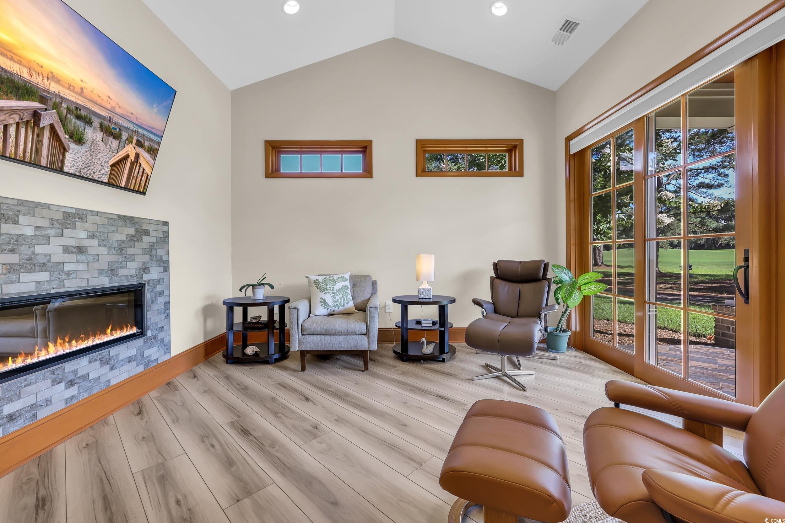1575 Heritage Dr.