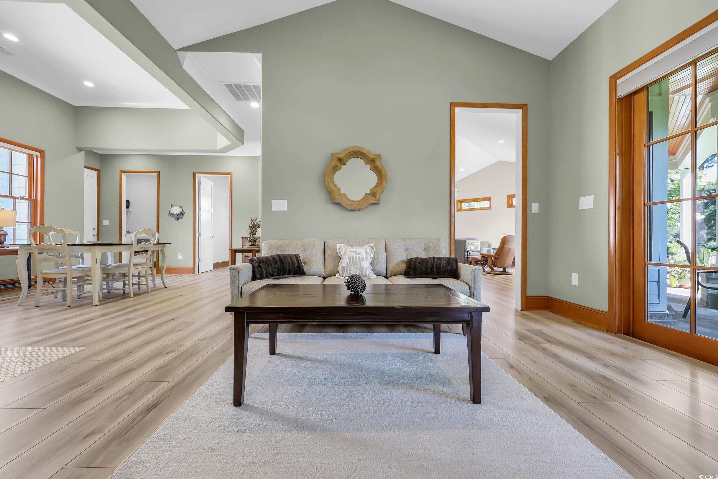 1575 Heritage Dr.