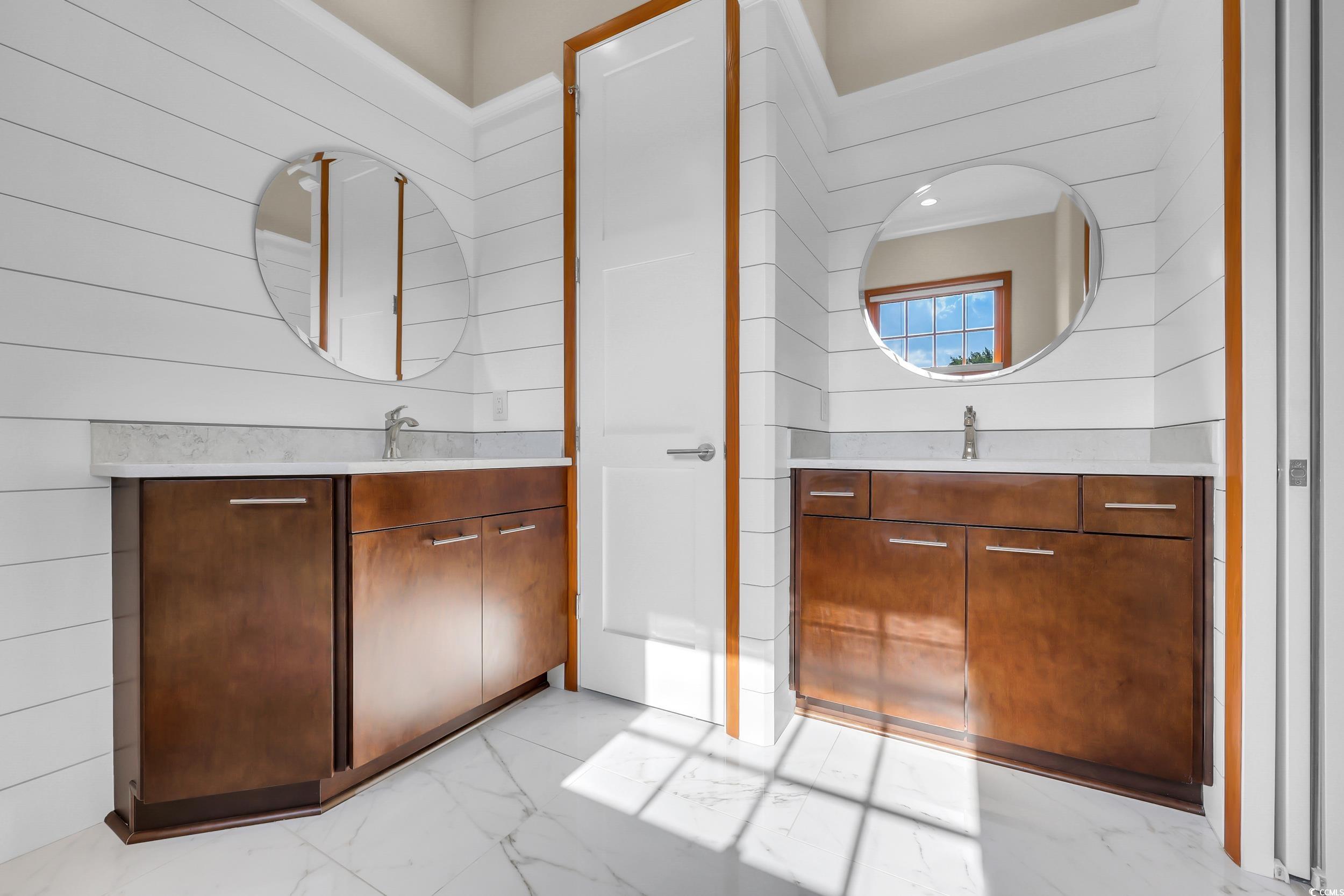 1575 Heritage Dr.