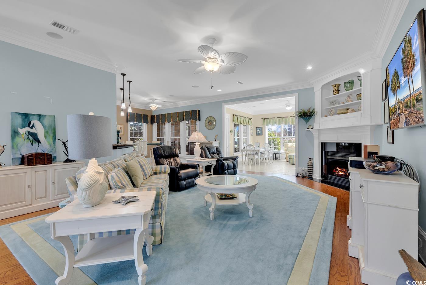 272 Chapman Loop