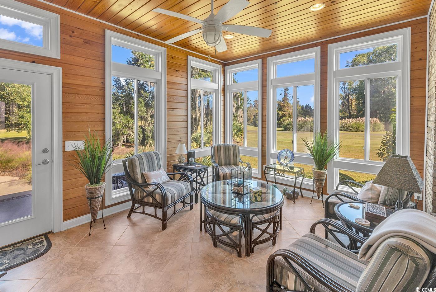 272 Chapman Loop
