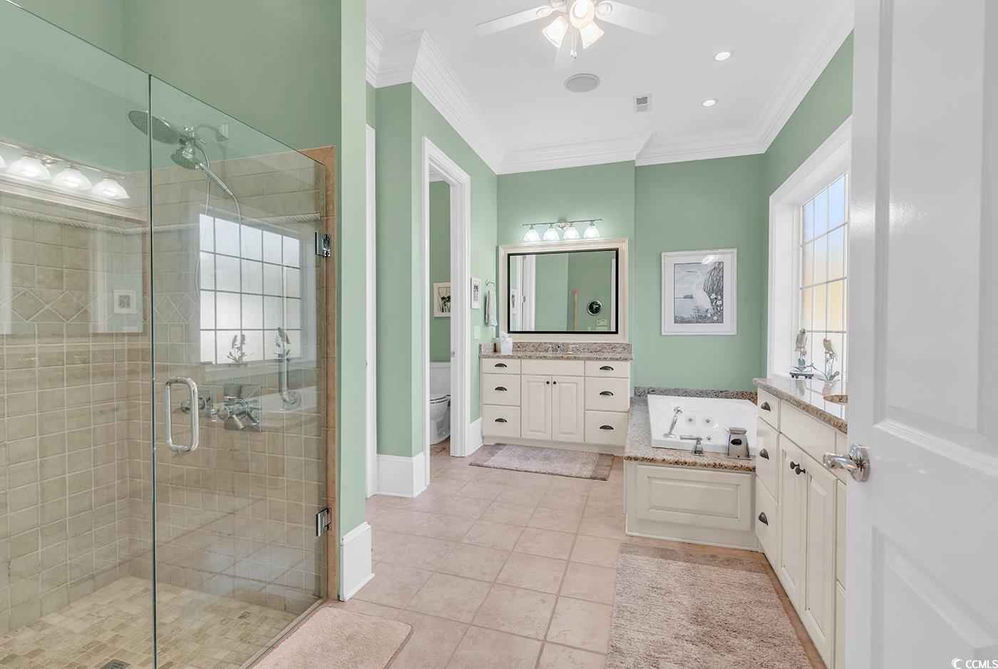 272 Chapman Loop