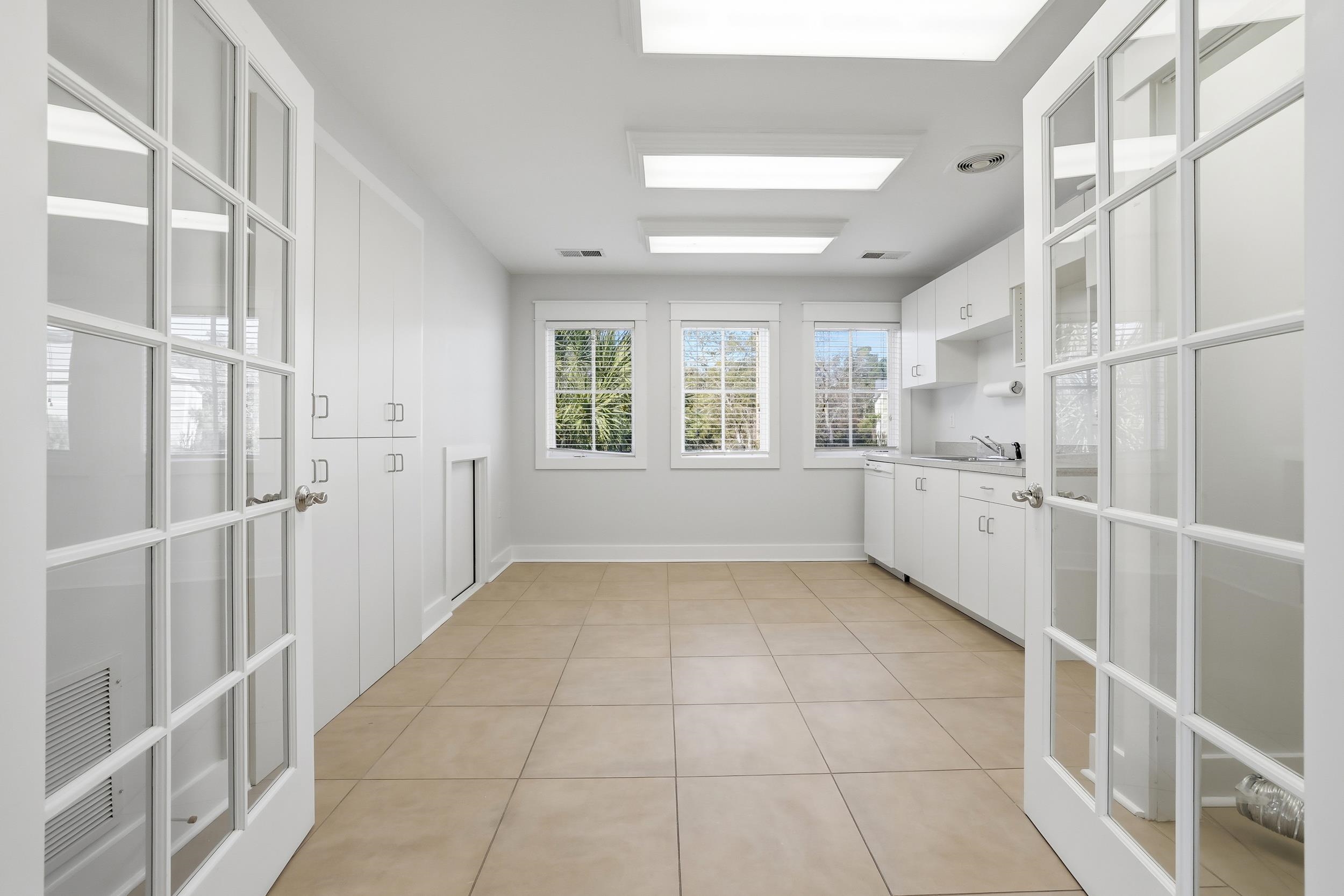 277 Willbrook Blvd. Unit: Units A & B