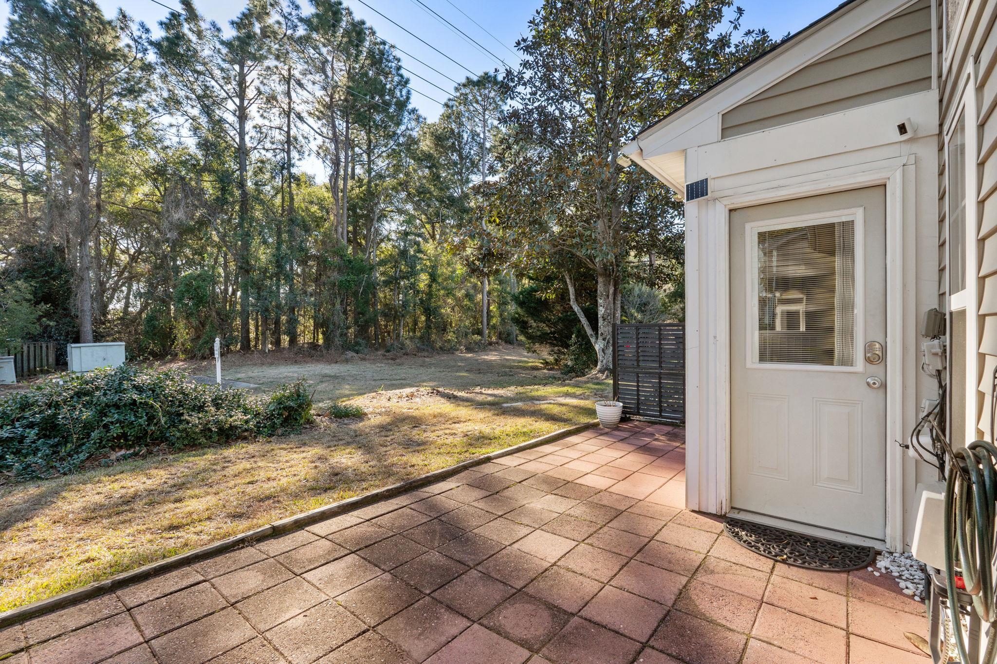 193 Pembroke Ln. Unit: 18