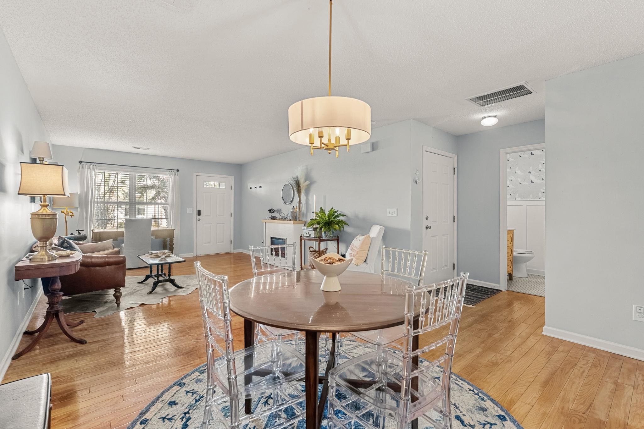 193 Pembroke Ln. Unit: 18