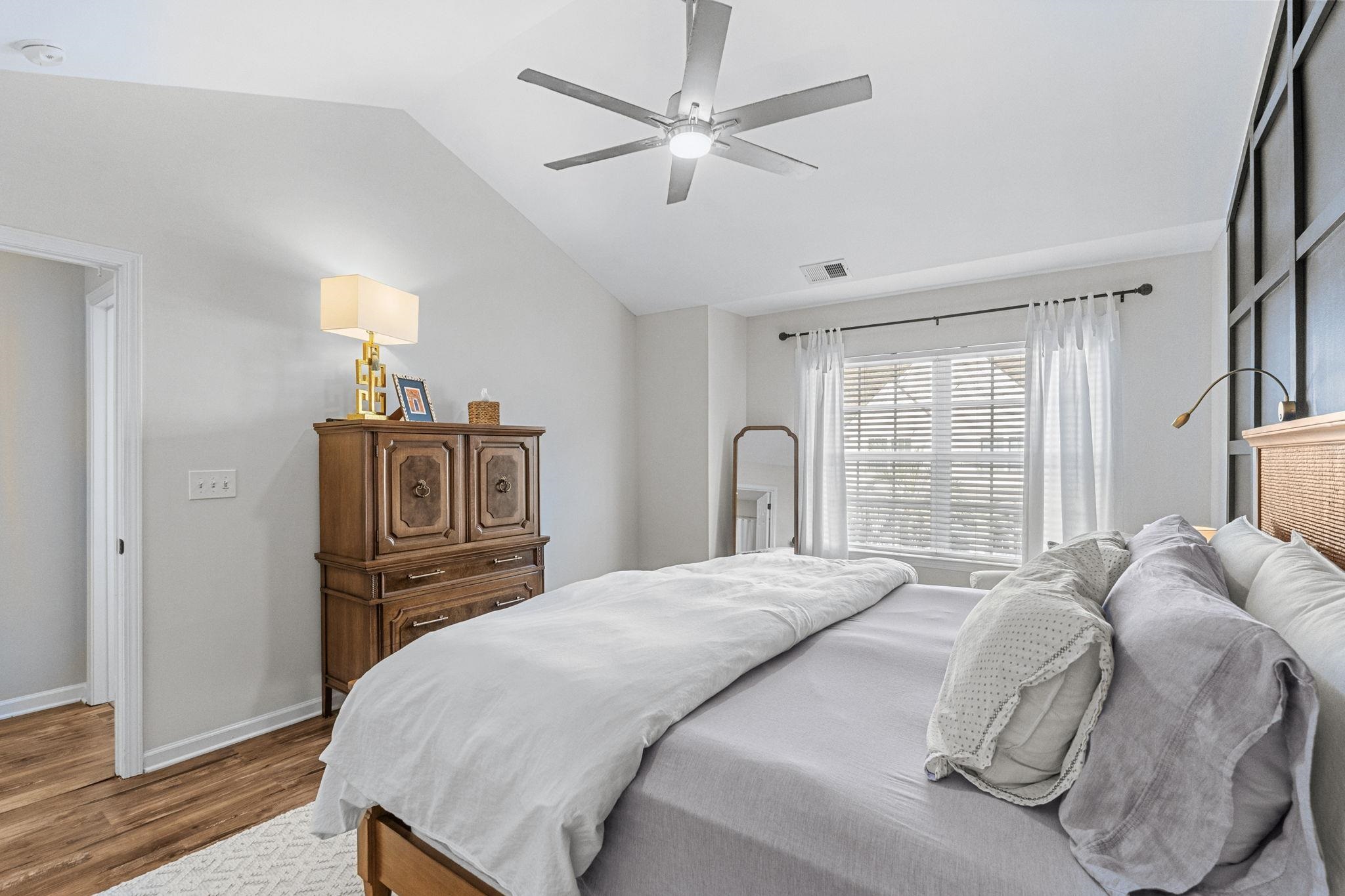 193 Pembroke Ln. Unit: 18