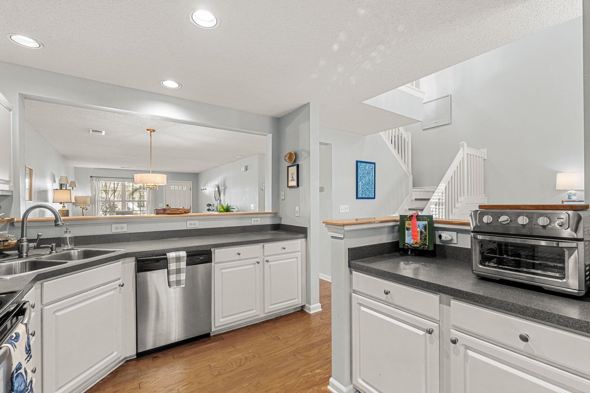 193 Pembroke Ln. Unit: 18