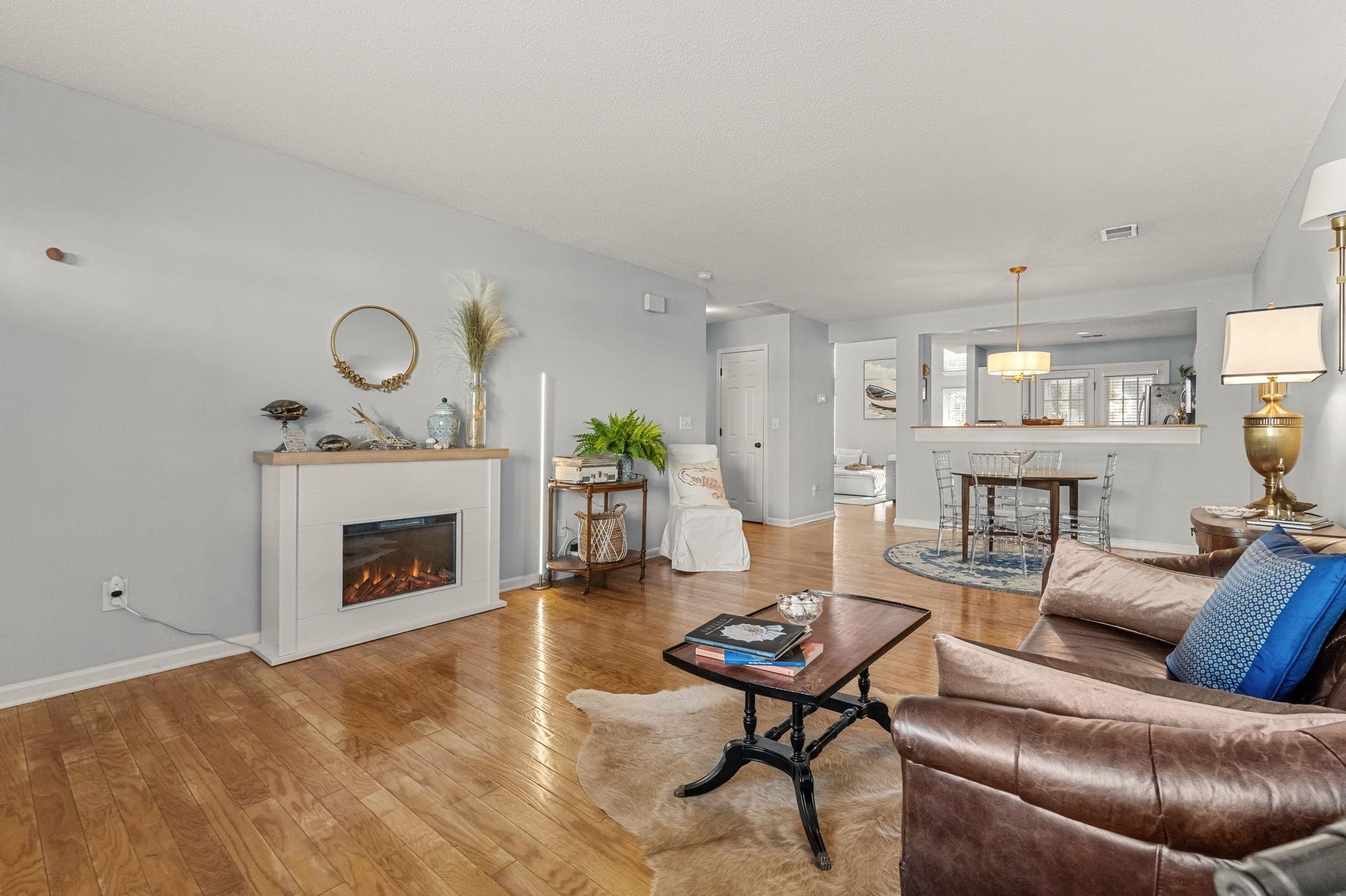 193 Pembroke Ln. Unit: 18