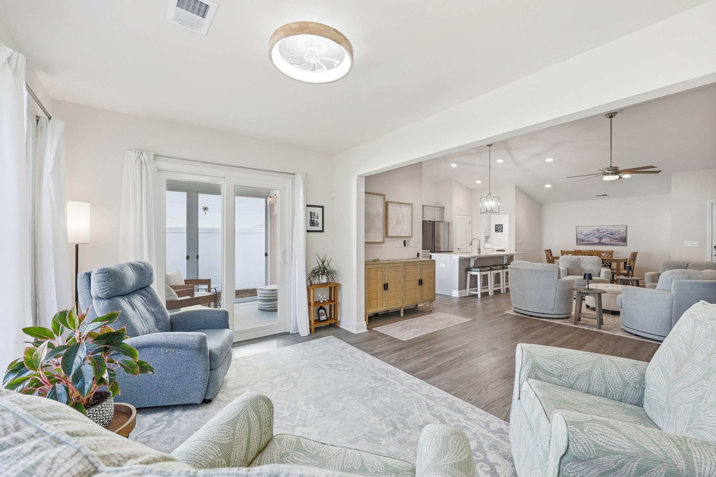 3835 Park Pointe Ave.