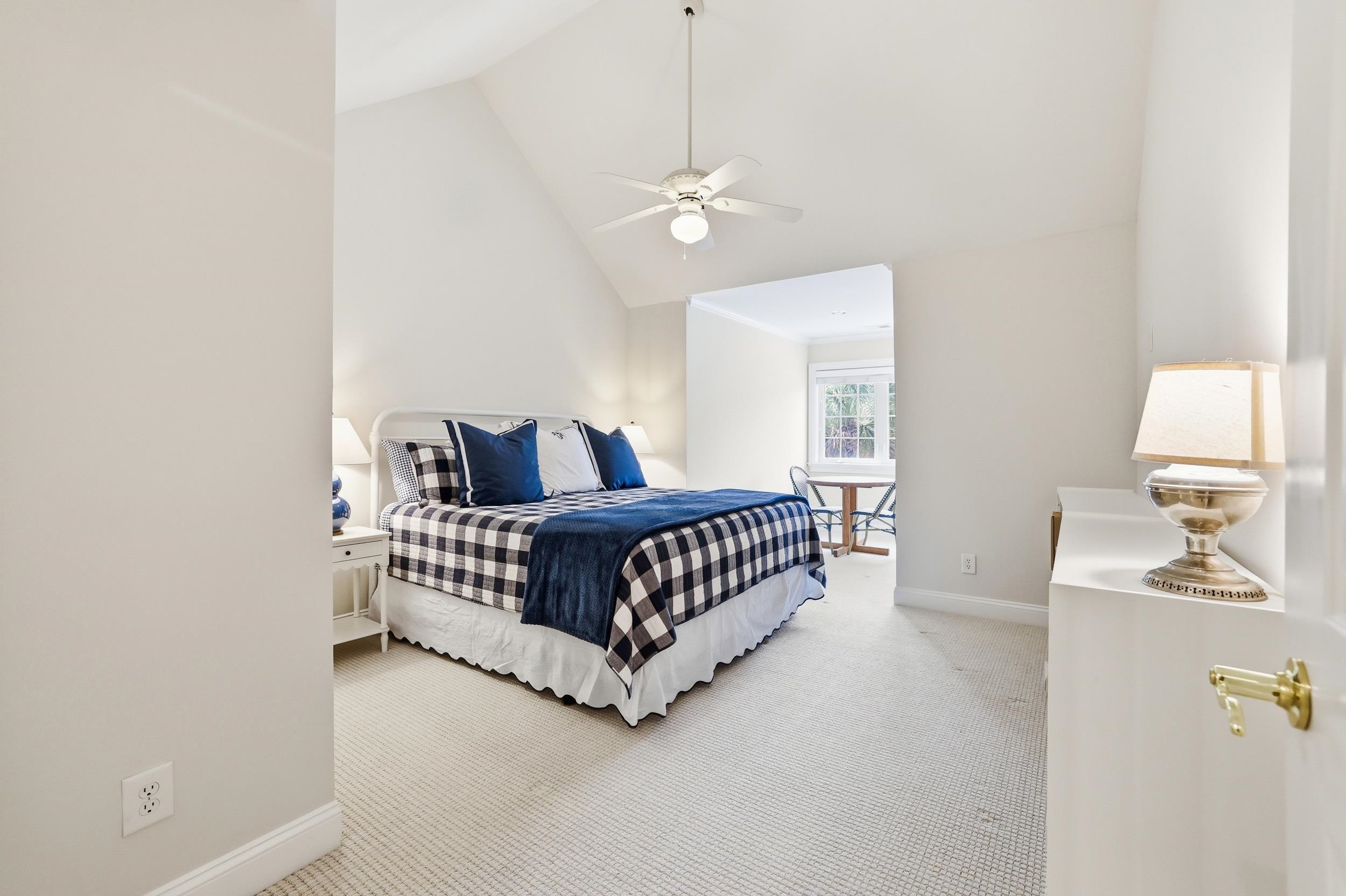 42 Courtyard Circle Unit: 26