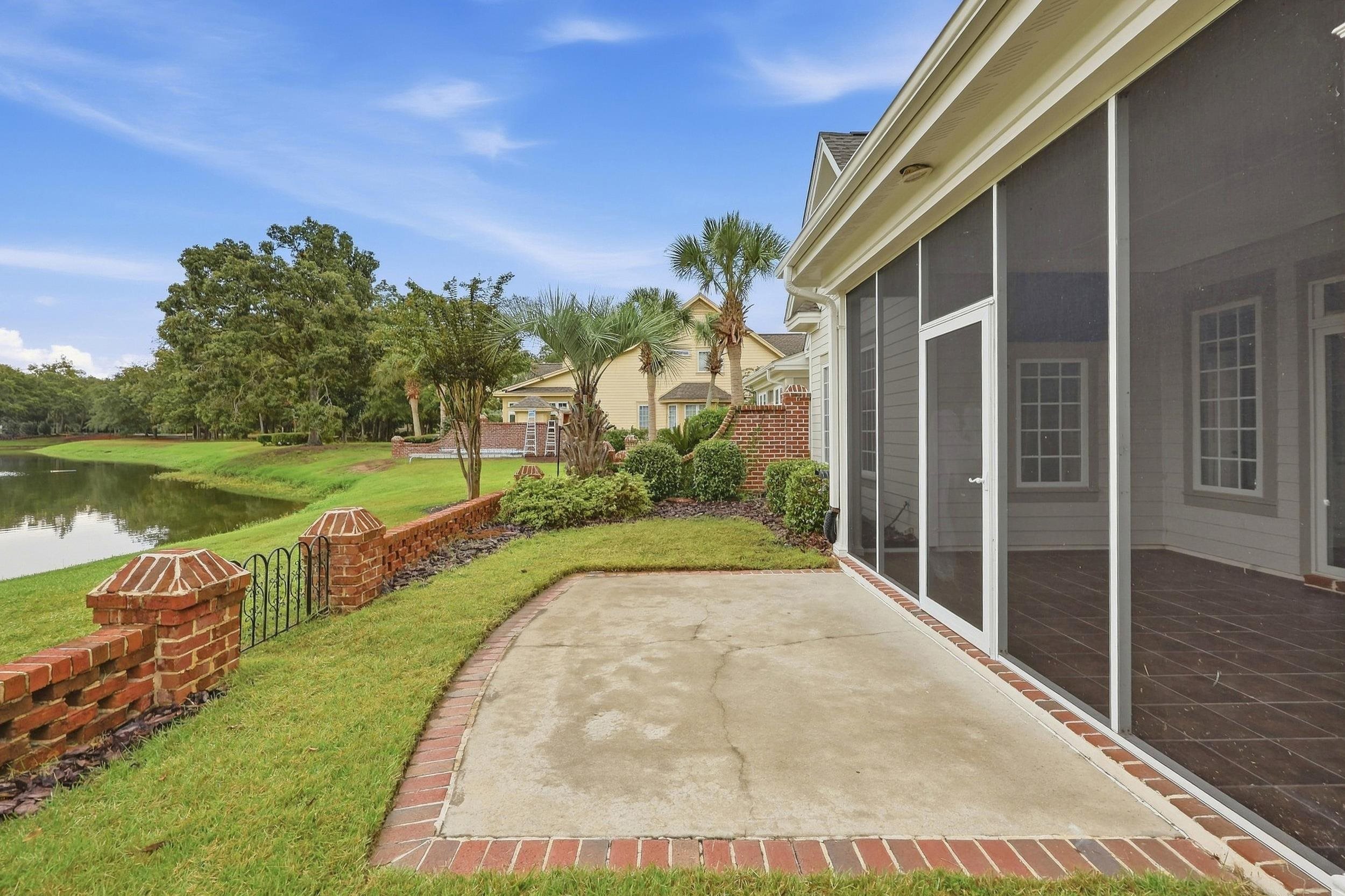 42 Courtyard Circle Unit: 26