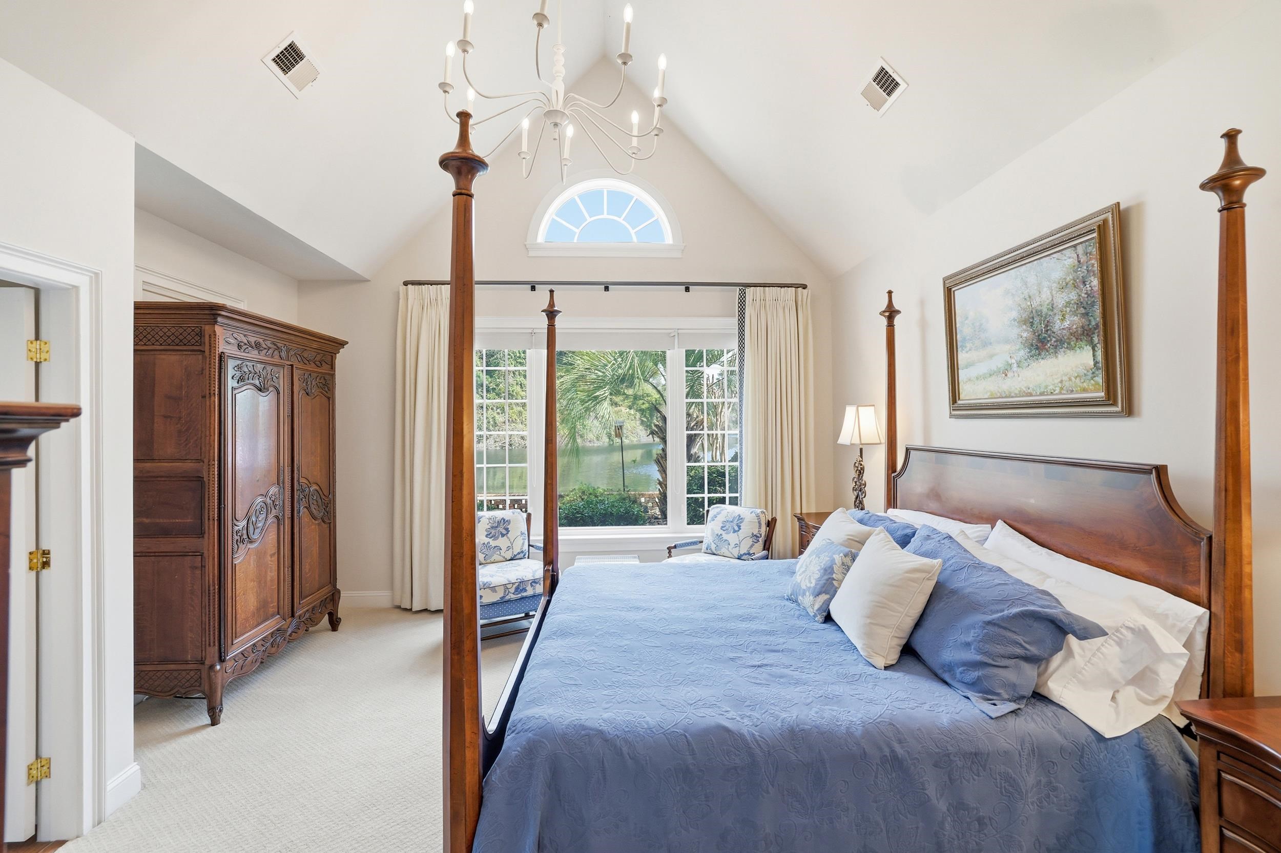 42 Courtyard Circle Unit: 26