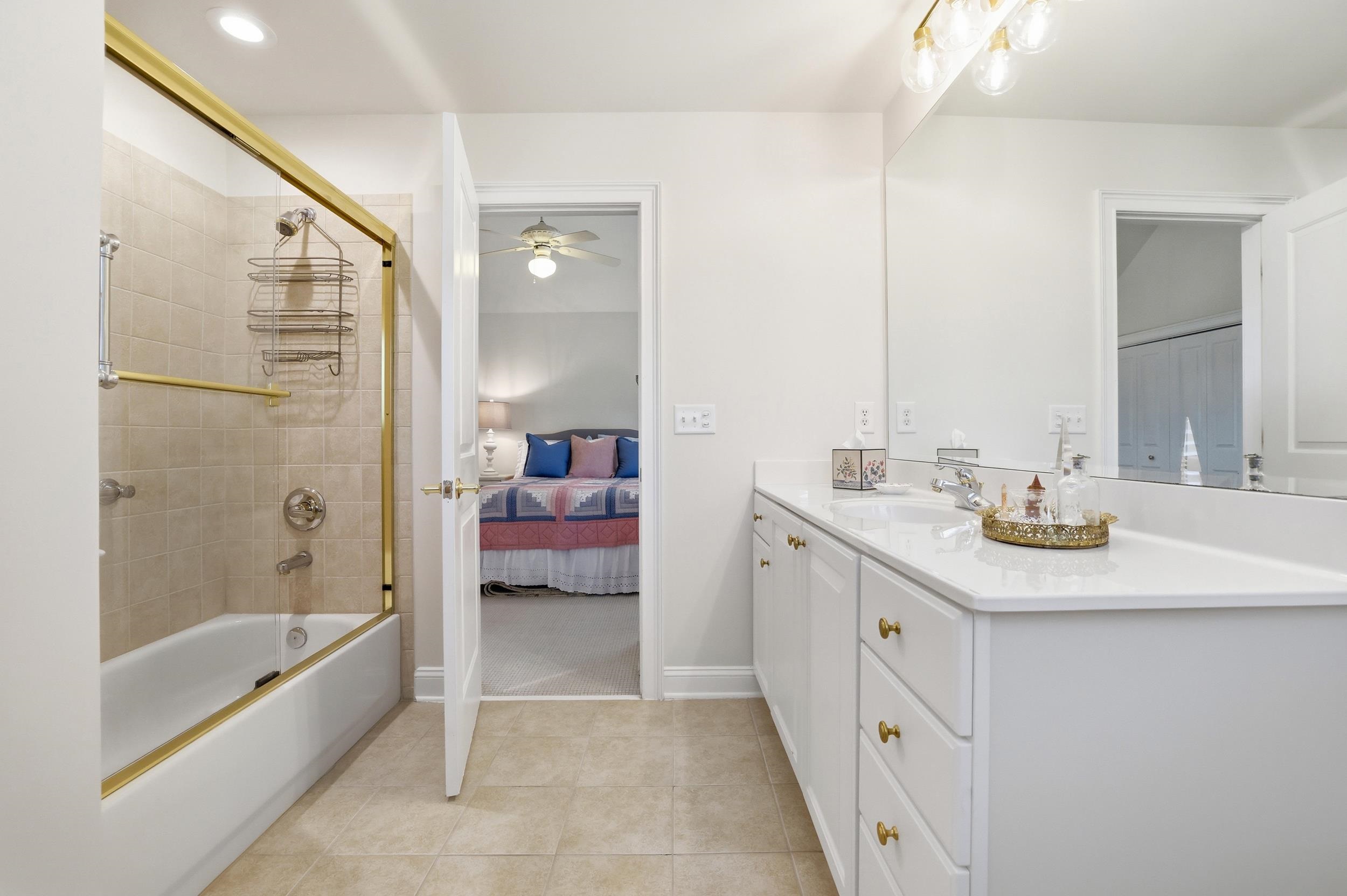 42 Courtyard Circle Unit: 26