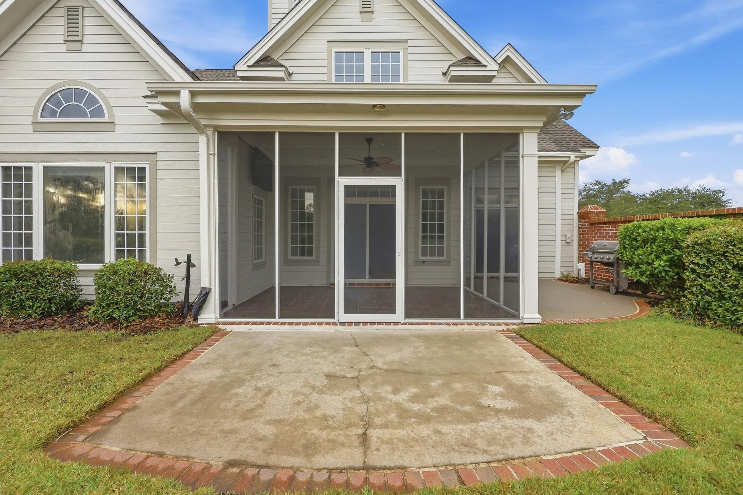 42 Courtyard Circle Unit: 26