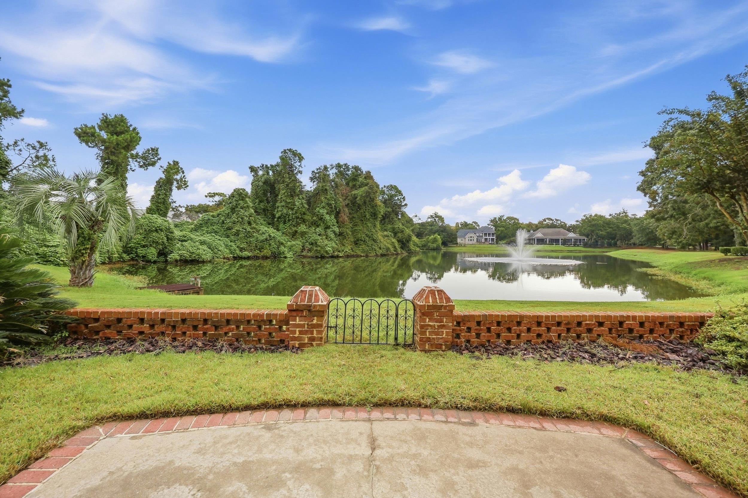 42 Courtyard Circle Unit: 26