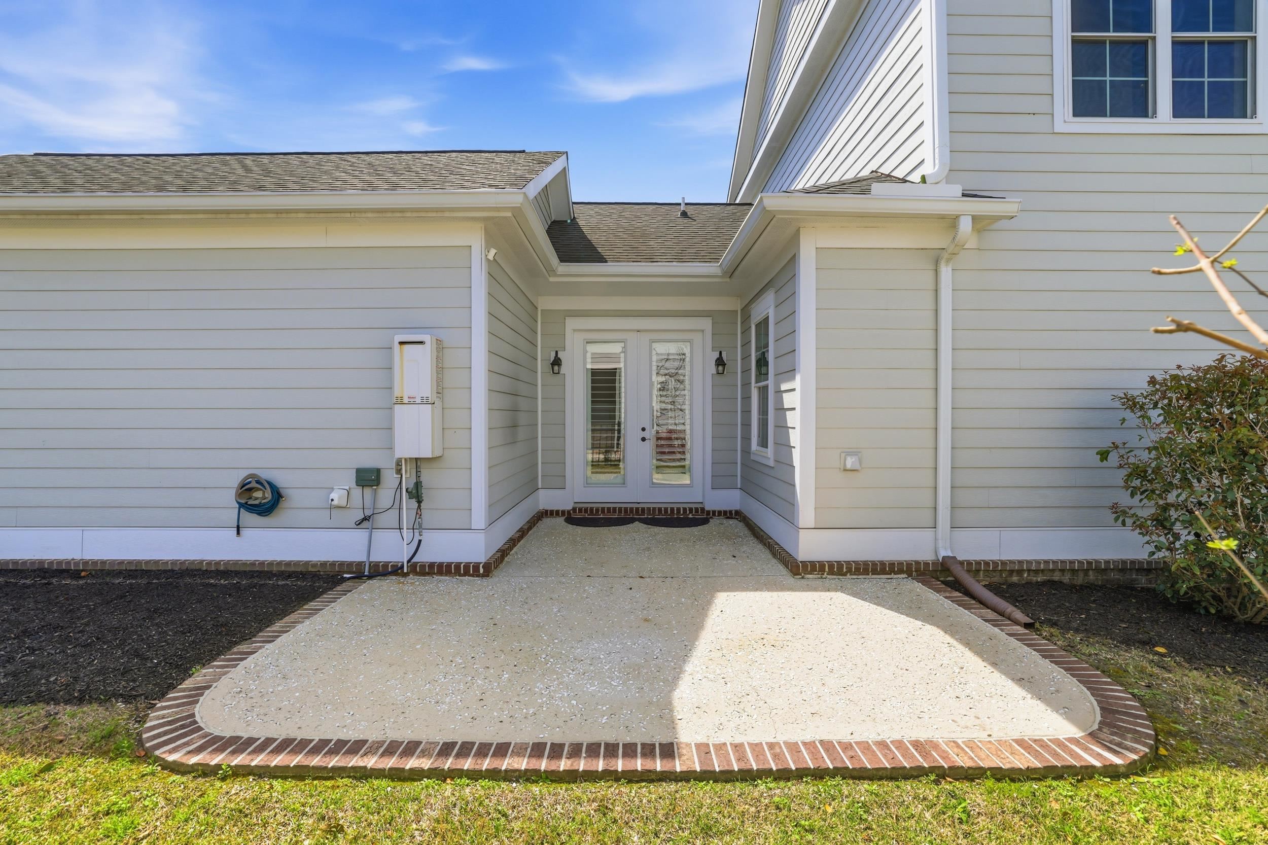 202 Spreading Oak Dr.