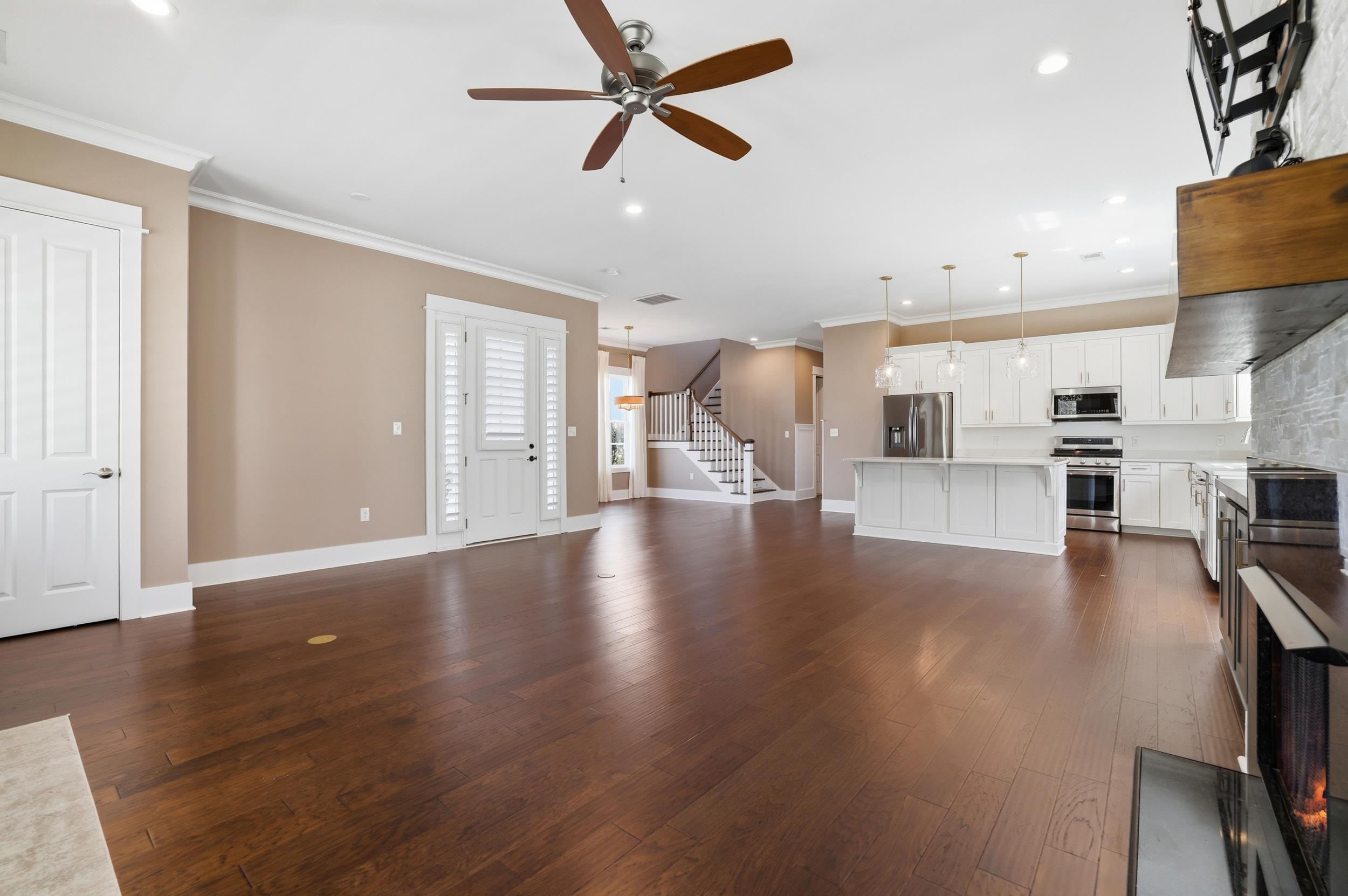 202 Spreading Oak Dr.