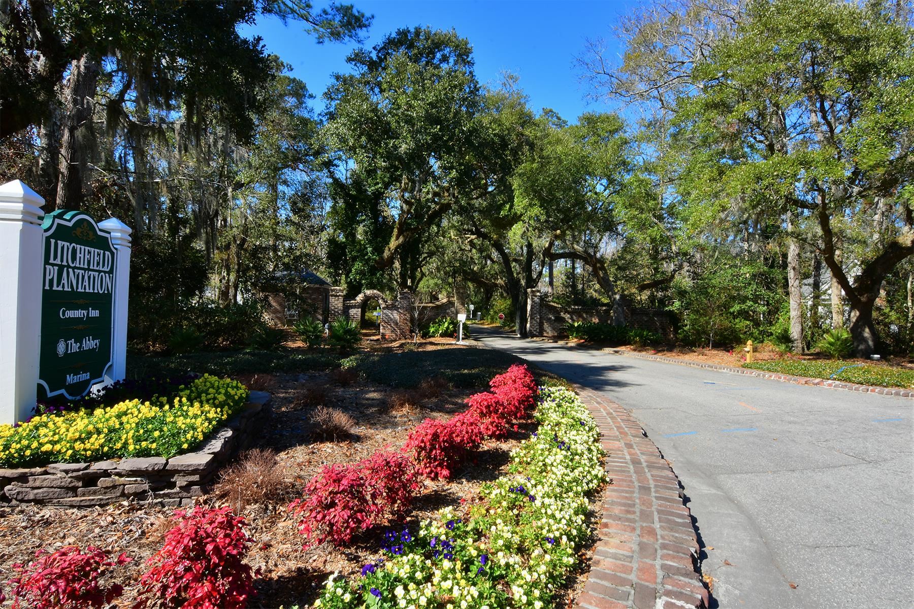 202 Spreading Oak Dr.