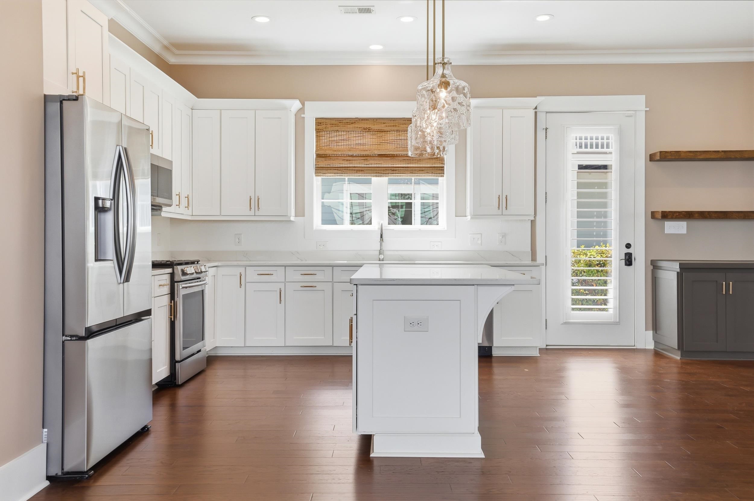 202 Spreading Oak Dr.