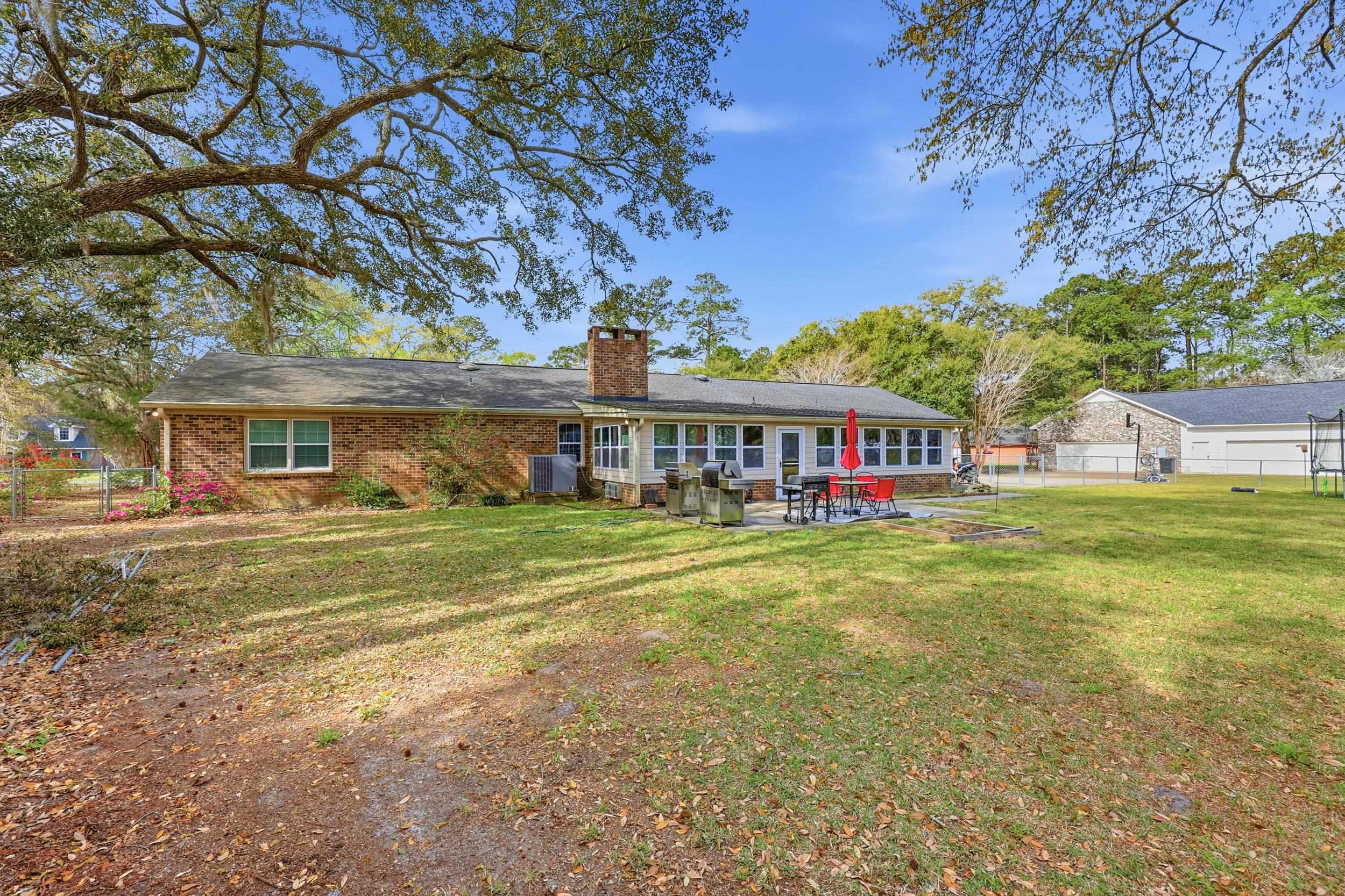 833 2nd Ave.