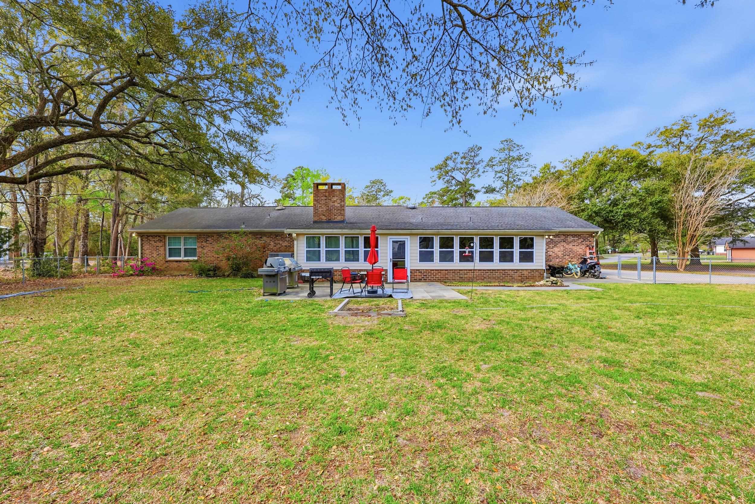 833 2nd Ave.