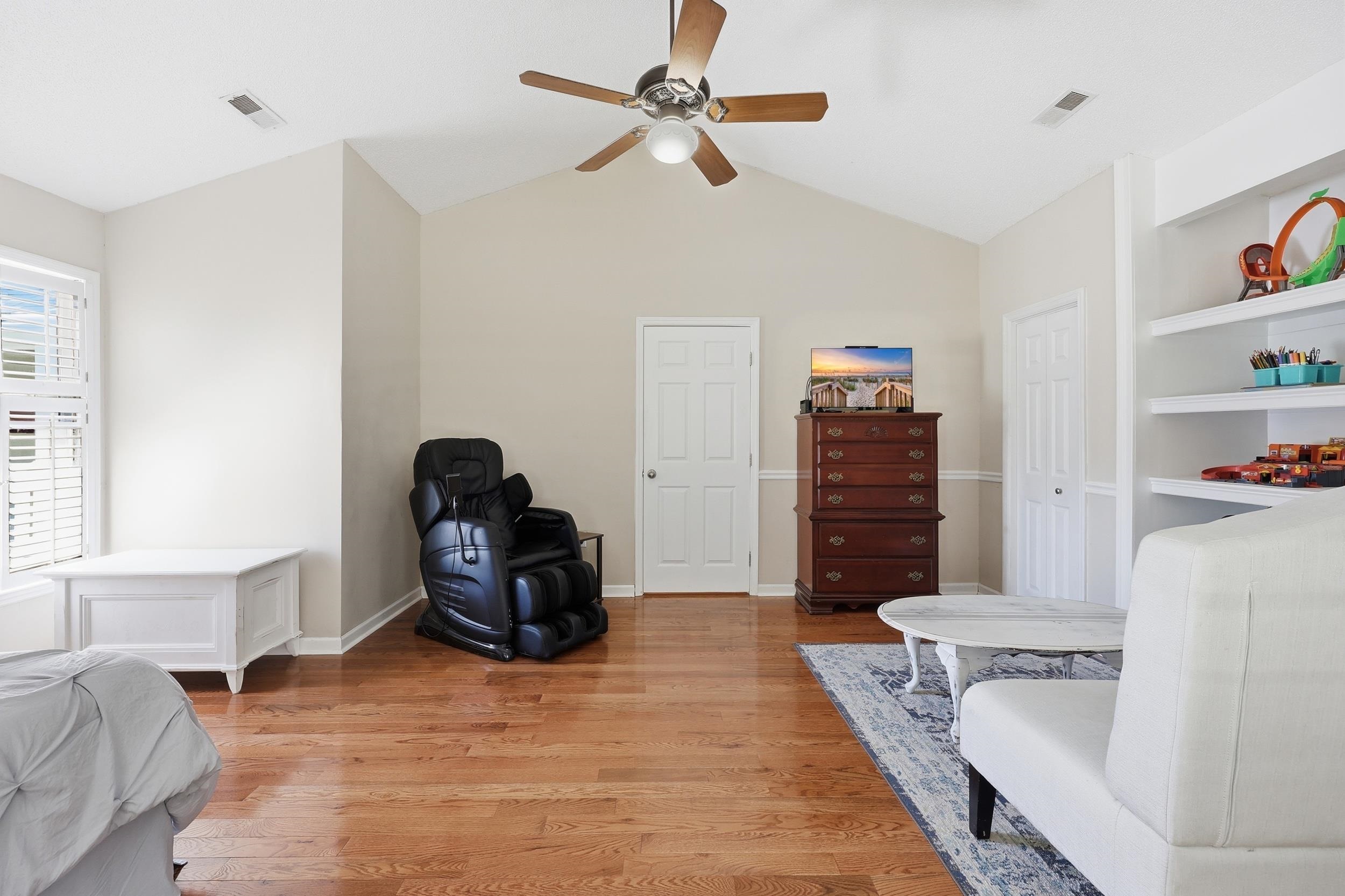2264 Wedgefield Rd.