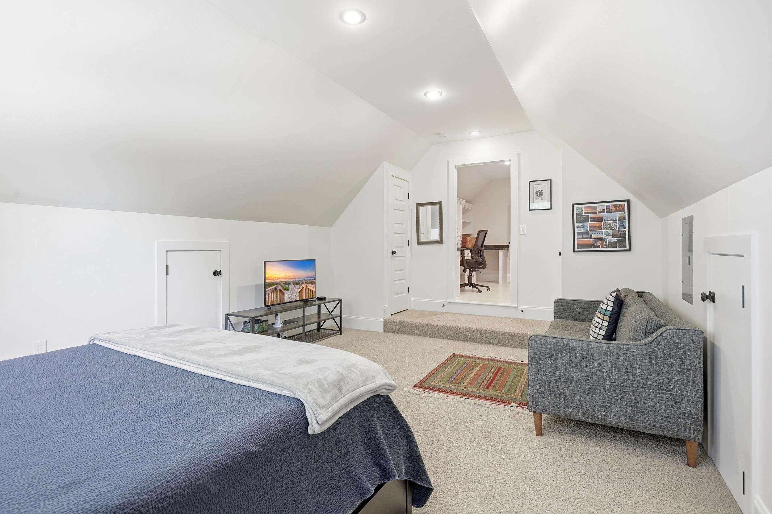 304 Hunters Oak Ct.