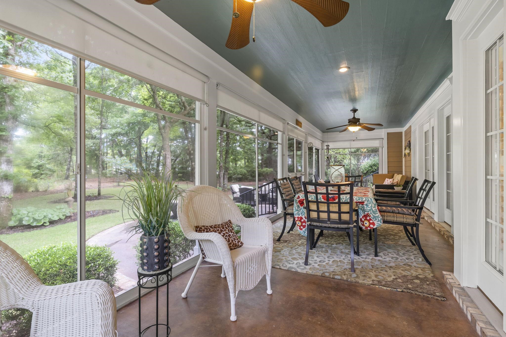 99 Hunters Oak Ct.