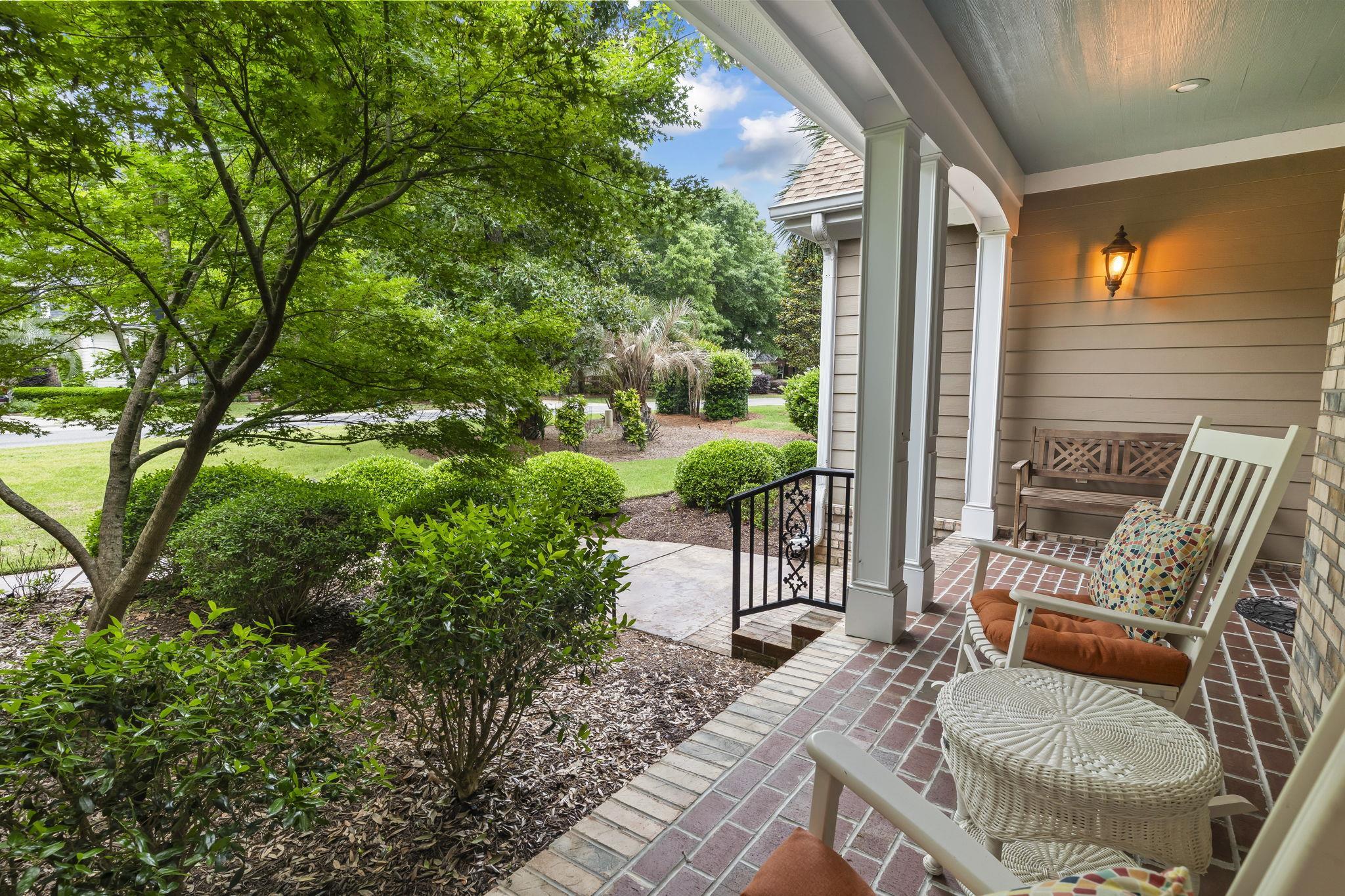 99 Hunters Oak Ct.