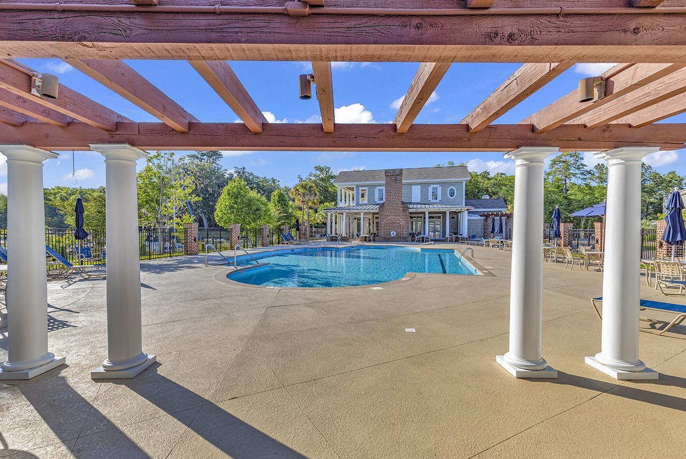 99 Hunters Oak Ct.