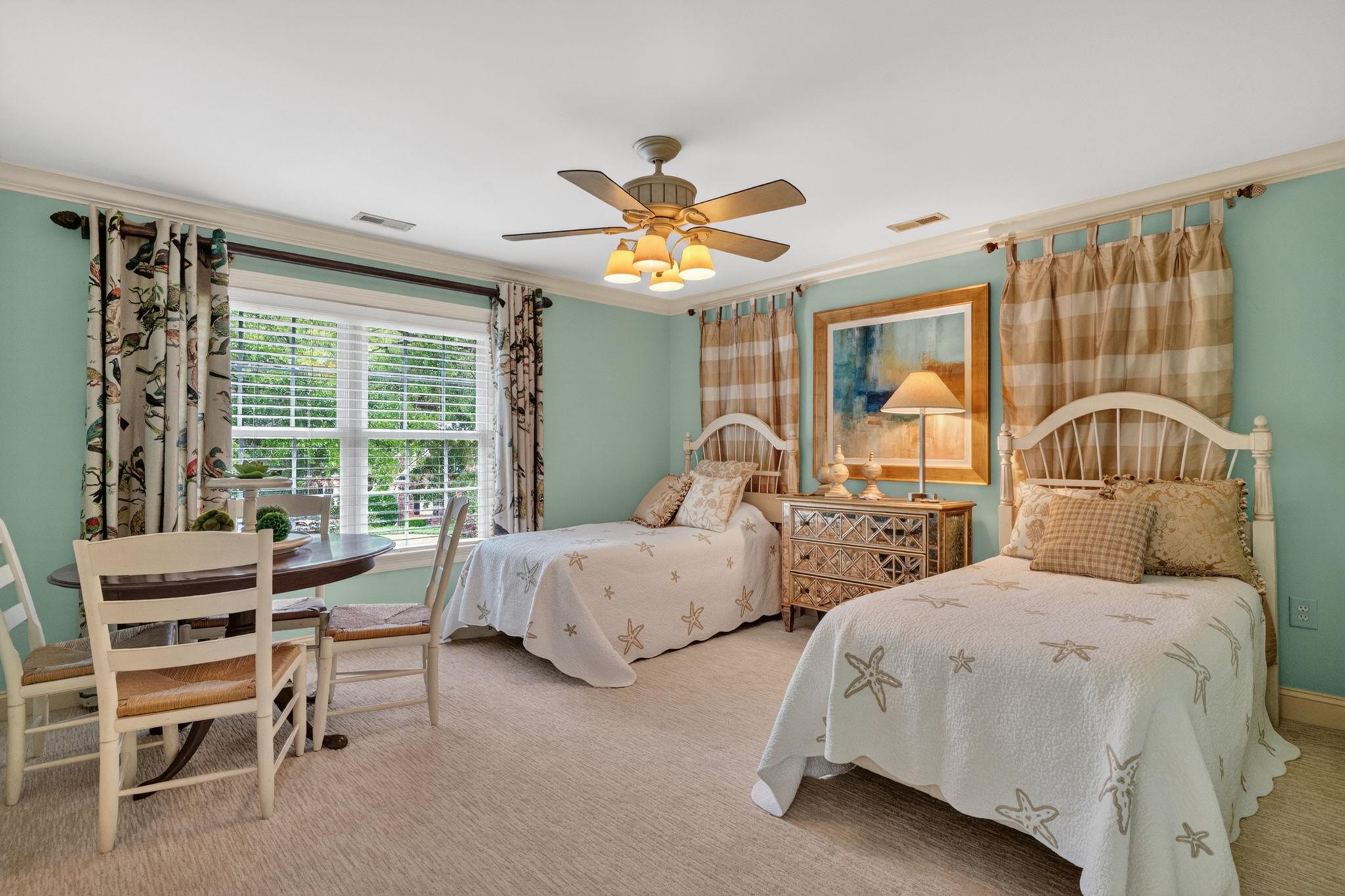 99 Hunters Oak Ct.