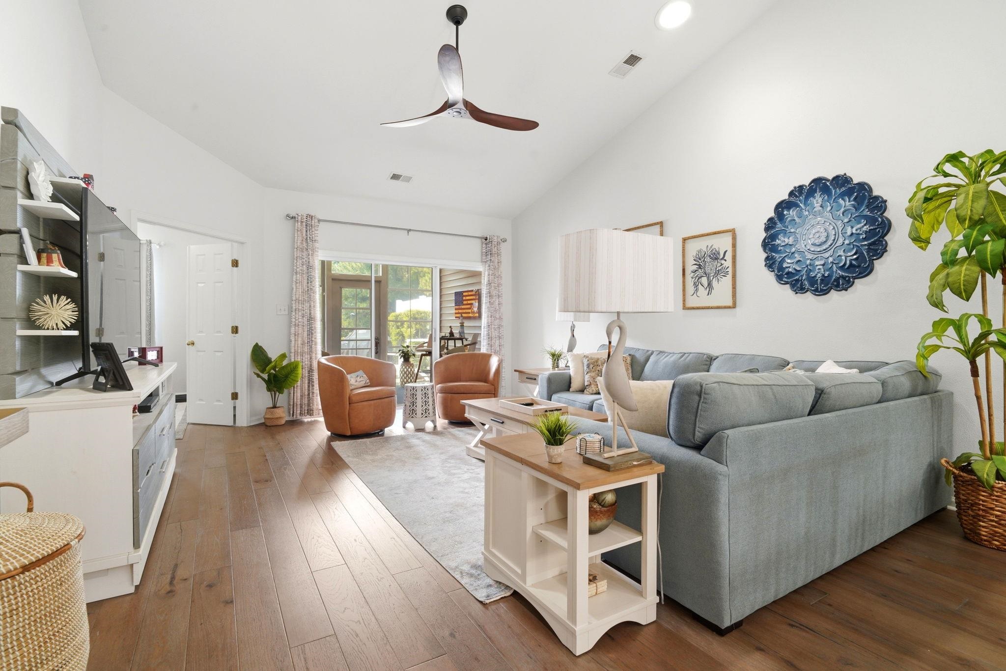 621 Pinehurst Ln. Unit: 92A