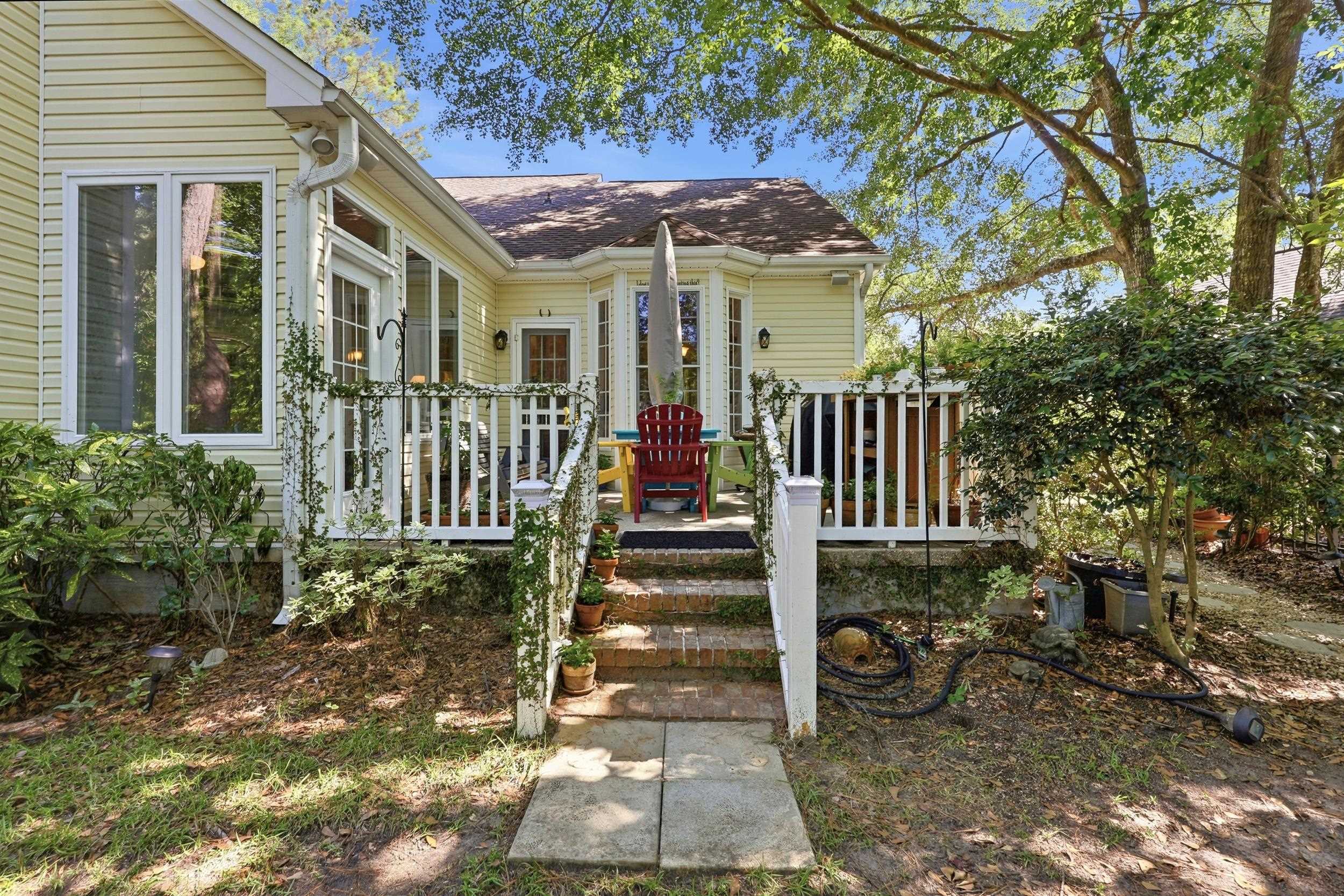 20 Ludlow Ct.