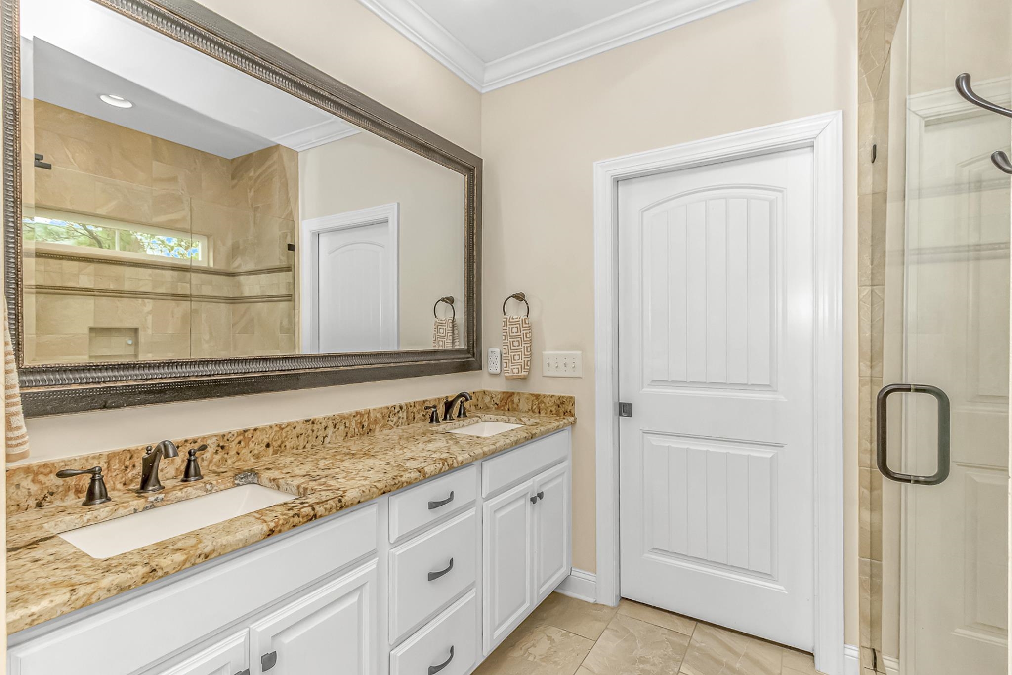 40 Big Oak Pl.