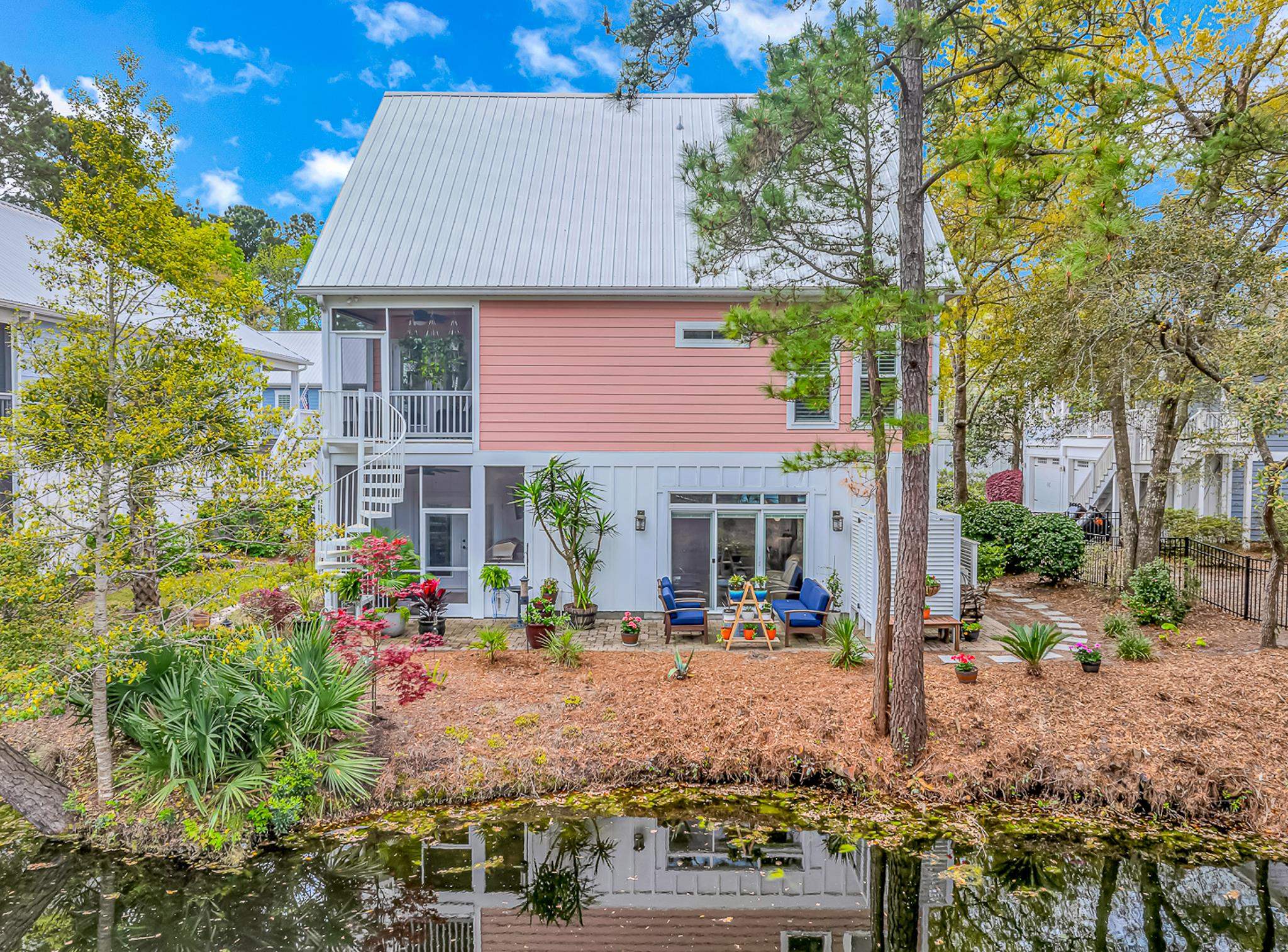 40 Big Oak Pl.